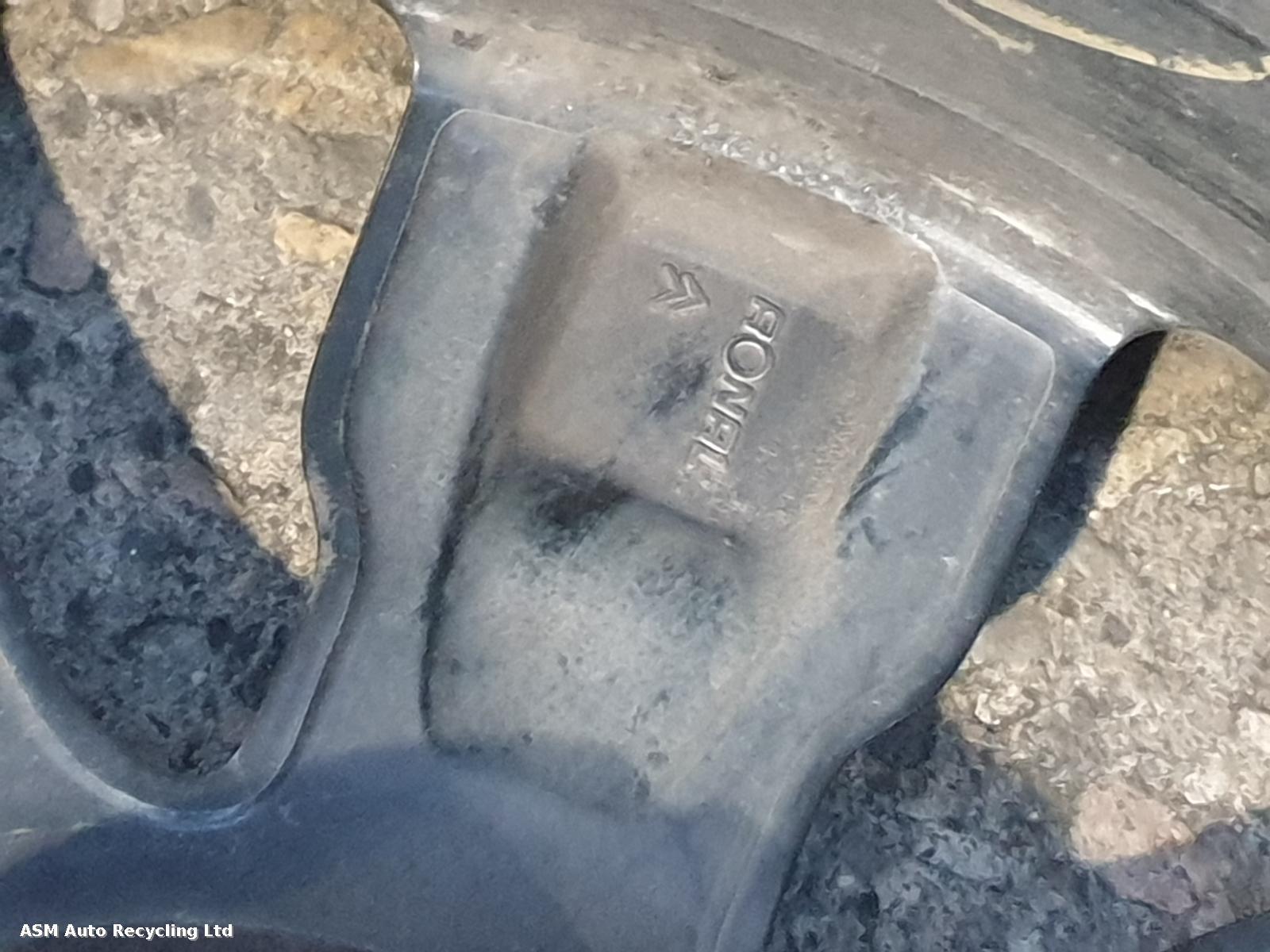View Auto part Wheel Citroen C4 Cactus 2015