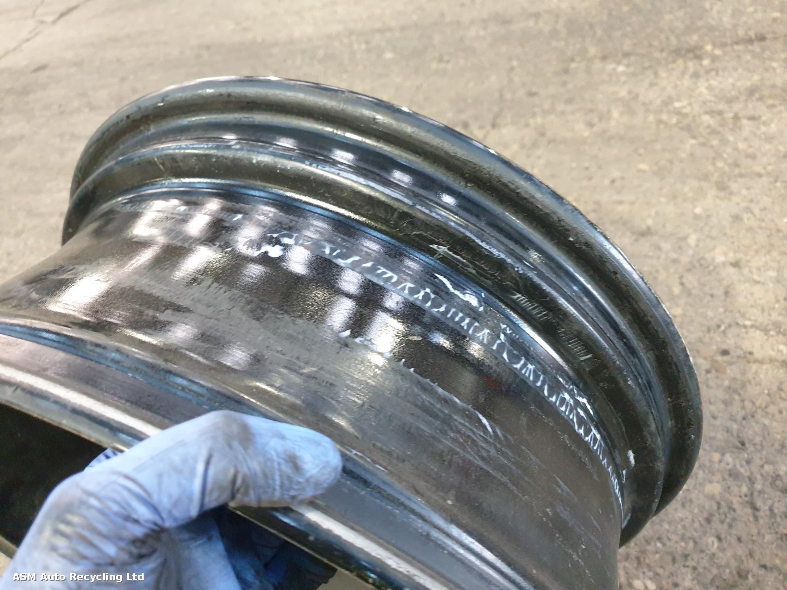View Auto part Wheel Citroen C4 Cactus 2015