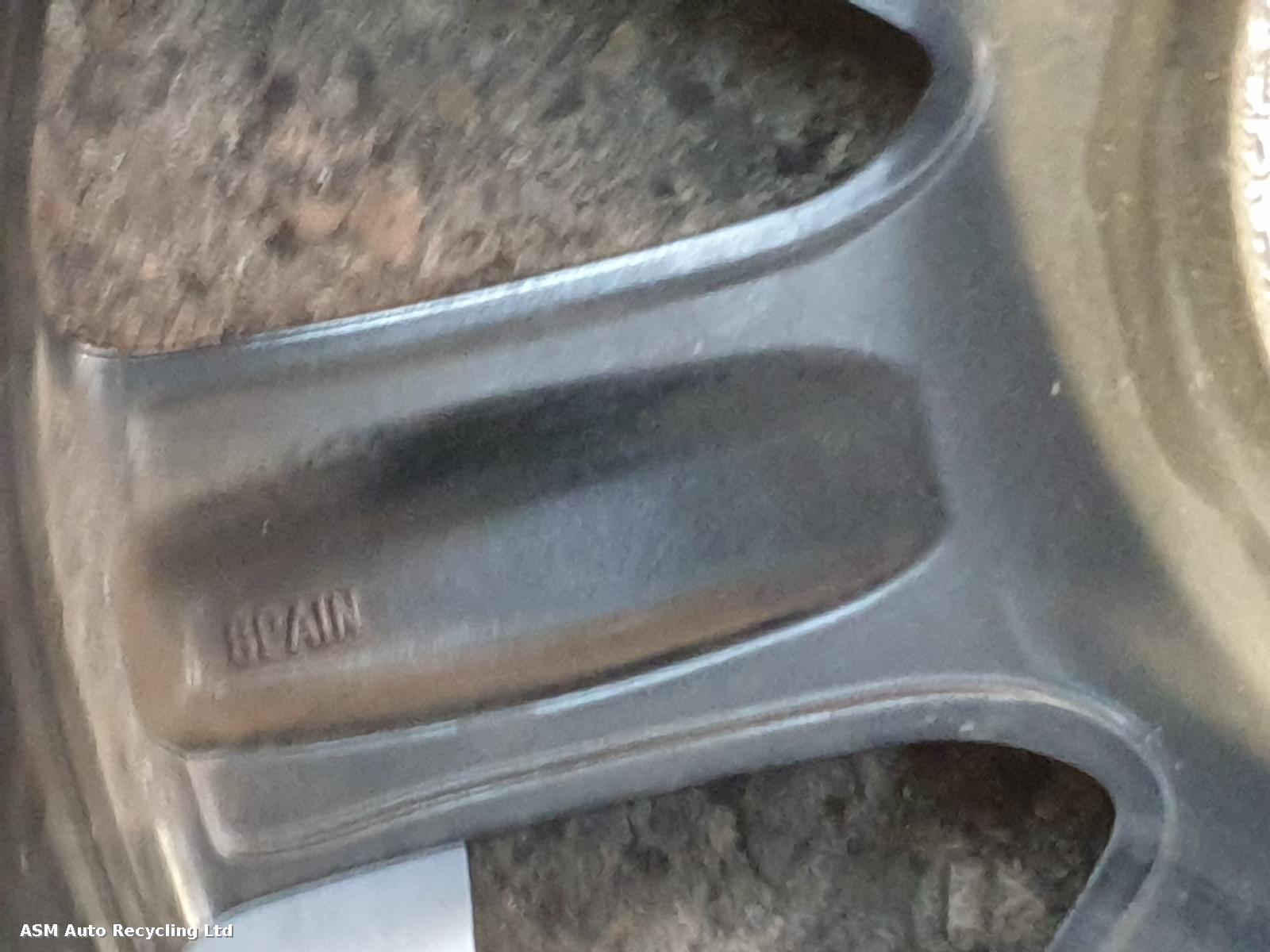 View Auto part Wheel Citroen C4 Cactus 2015