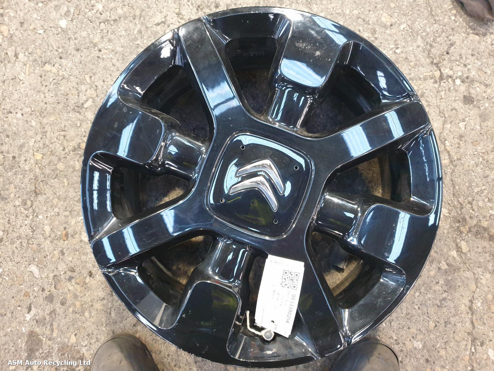 View Auto part Wheel Citroen C4 Cactus 2015