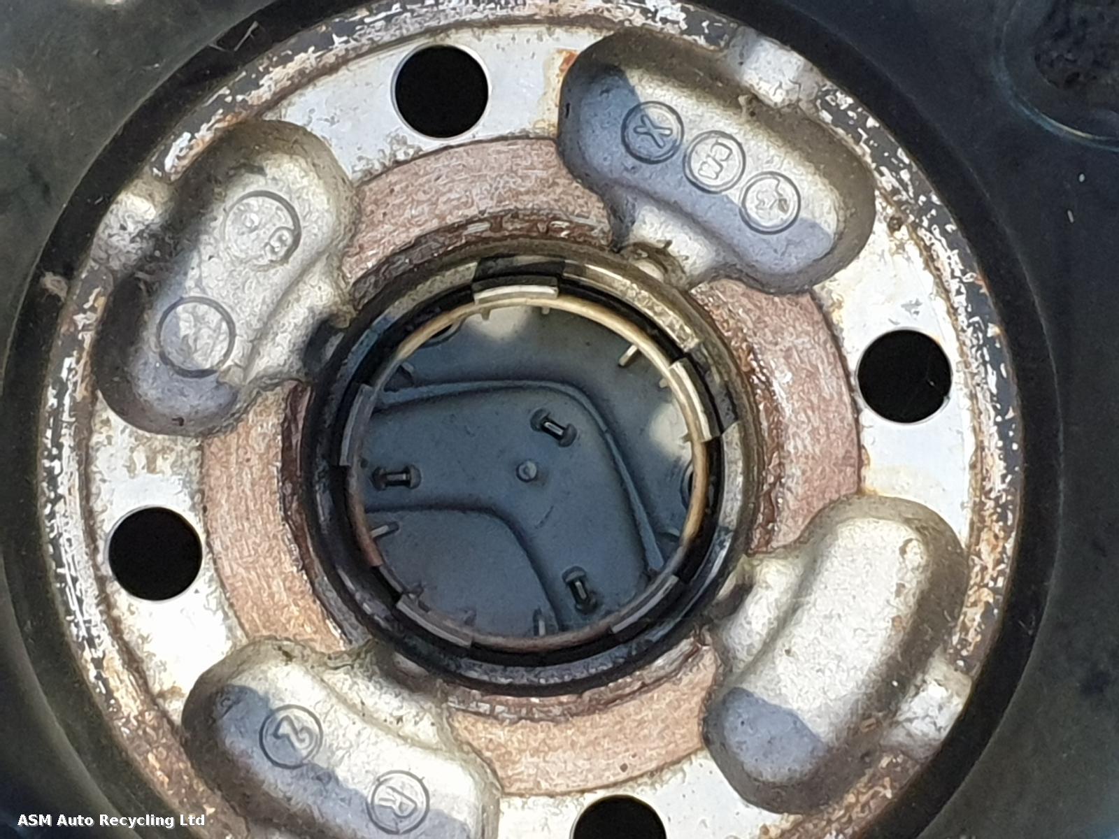 View Auto part Wheel Citroen C4 Cactus 2015