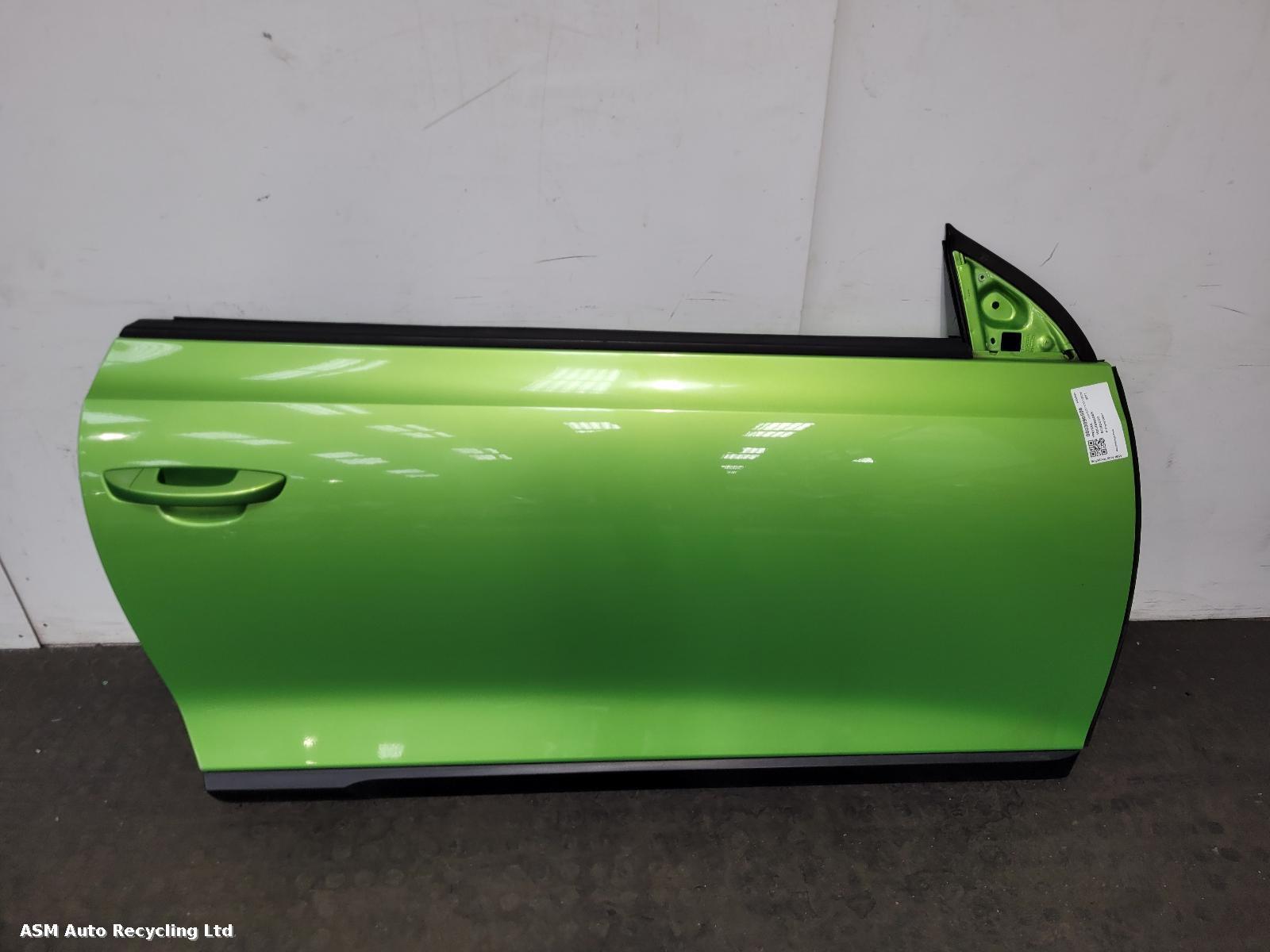 View Auto part R Front Door Volkswagen Scirocco 2011