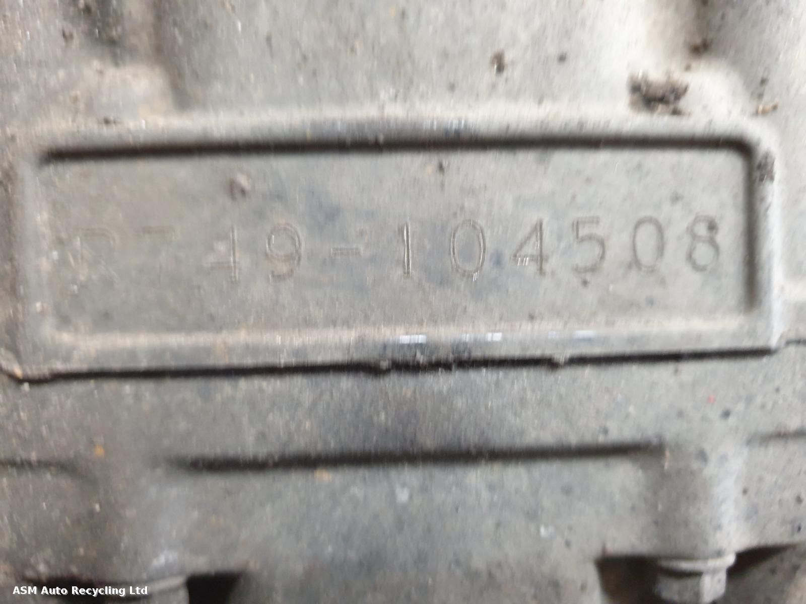 View Auto part Engine Suzuki Gsr 750 2011