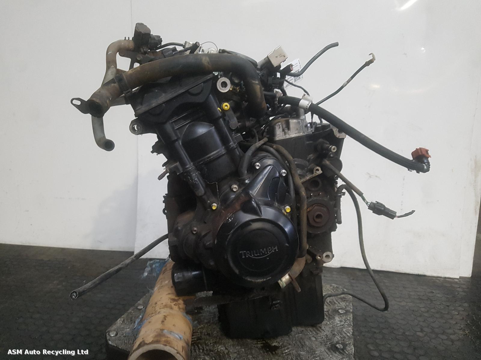 View Auto part Engine Triumph Street Triple 675 2015