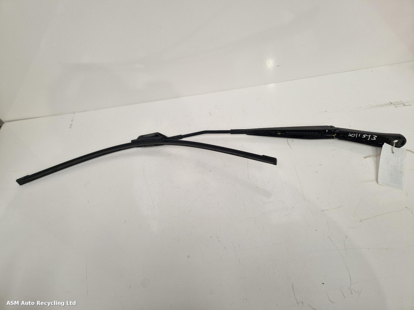 View Auto part Wiper Arm Jaguar F-pace 2019