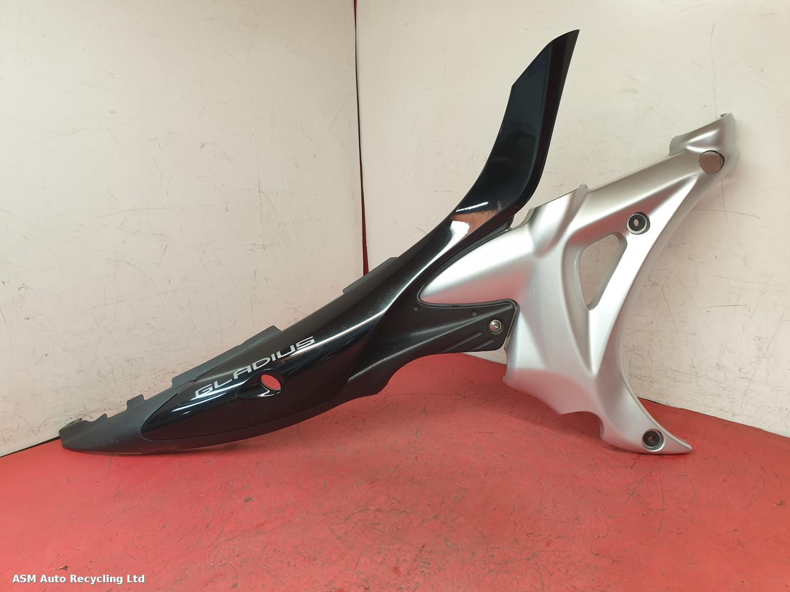 View Auto part Side Panel Right Suzuki Sfv 650 2011