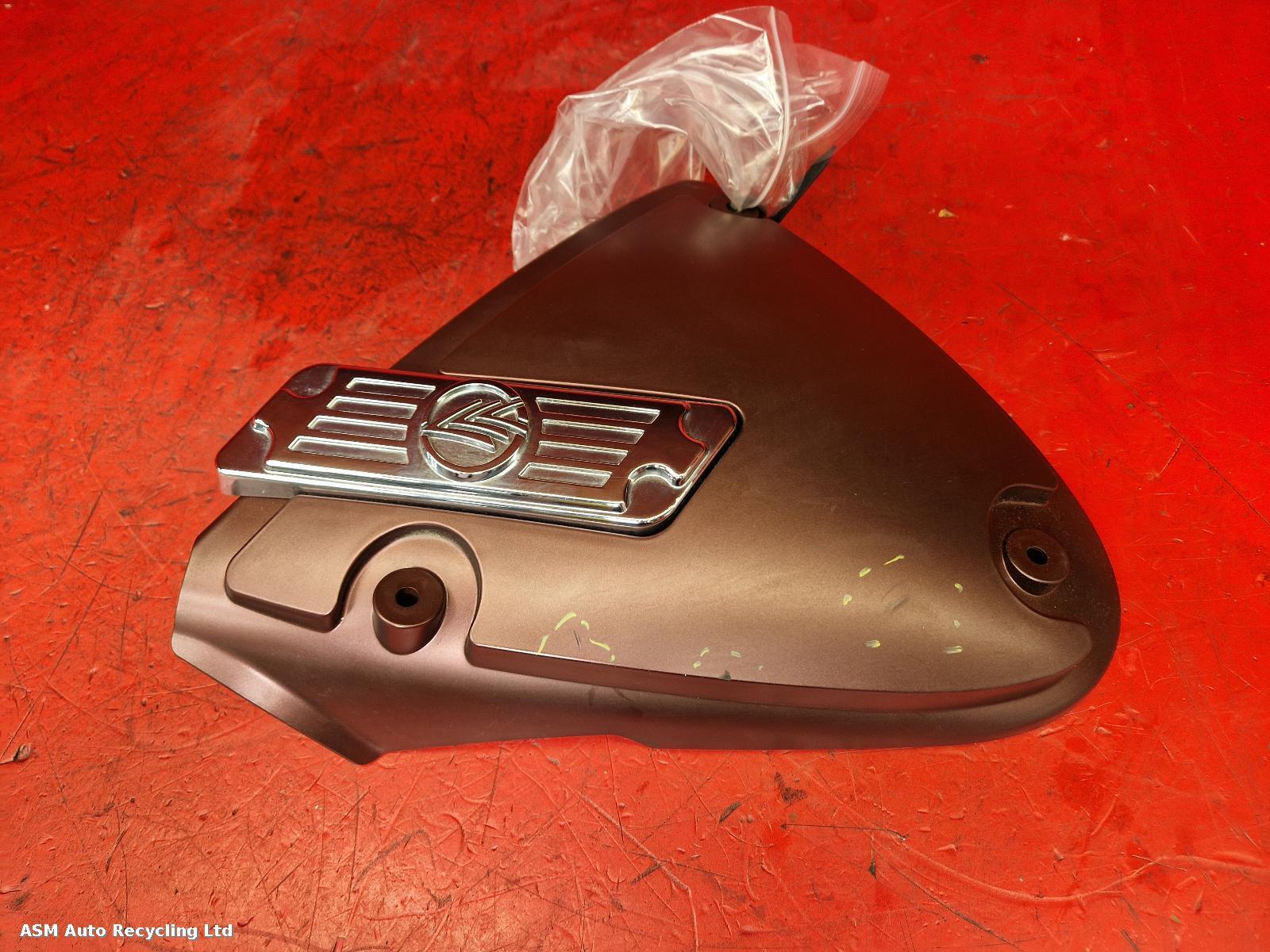 View Auto part Side Panel Right Keeway Superlight 125 2023