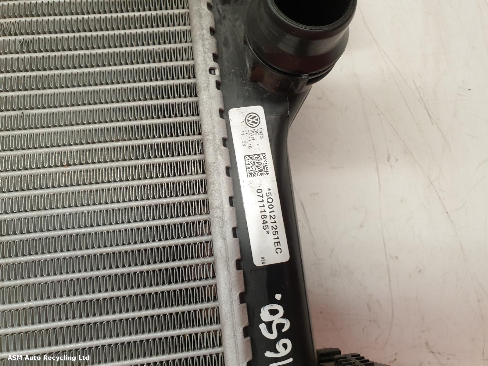 View Auto part Radiator Volkswagen T-roc 2019