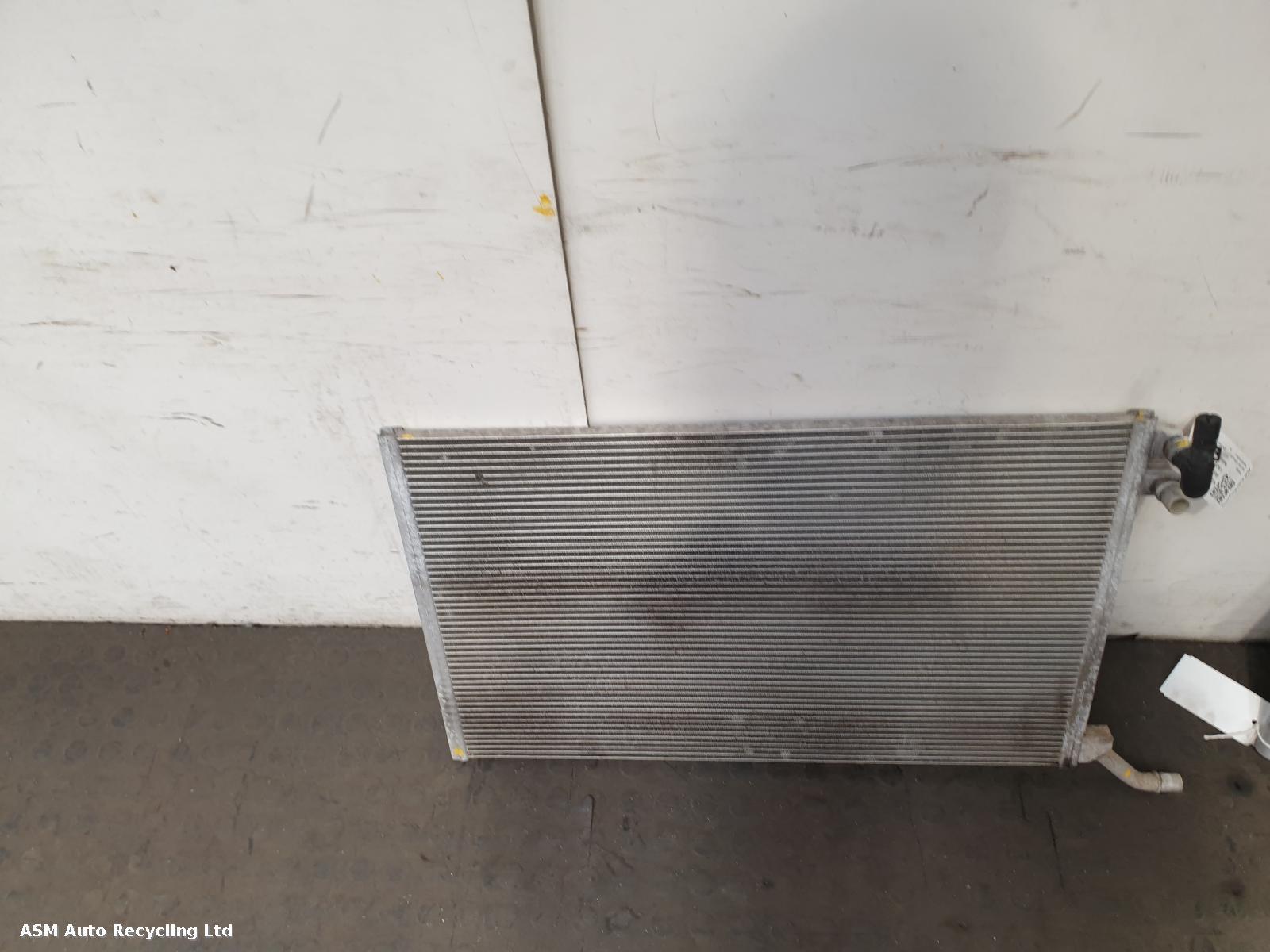 View Auto part Radiator Jaguar F-pace 2021