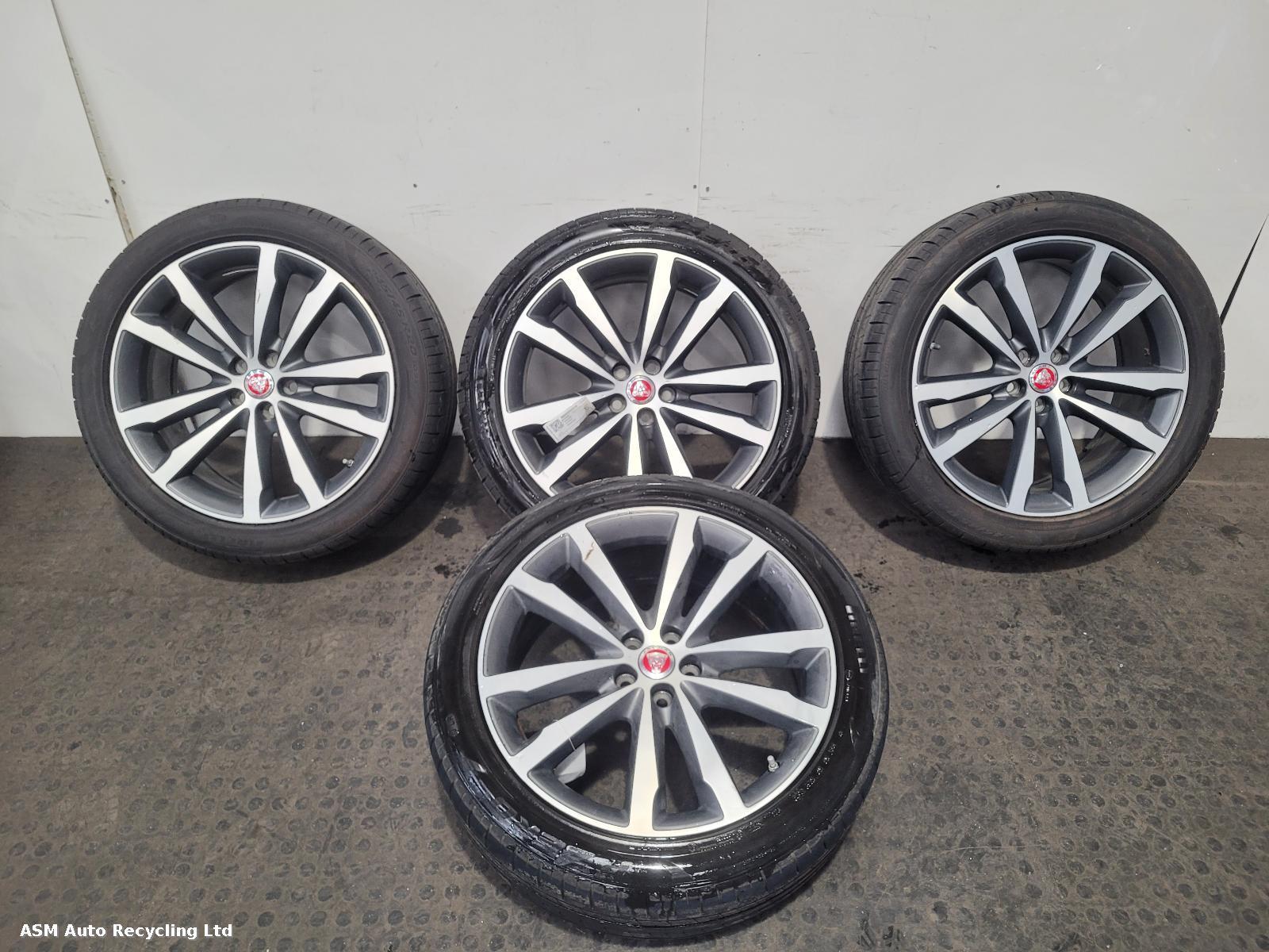 View Auto part Wheel Set Jaguar E Pace 2024