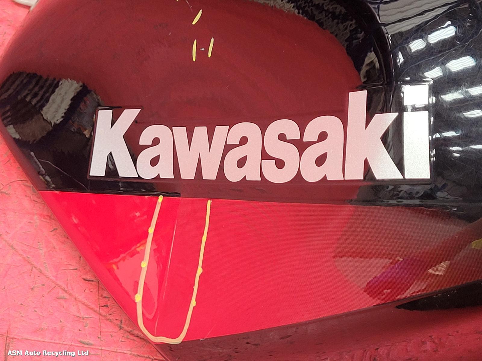 View Auto part Fuel Tank Kawasaki Zx 600 1999