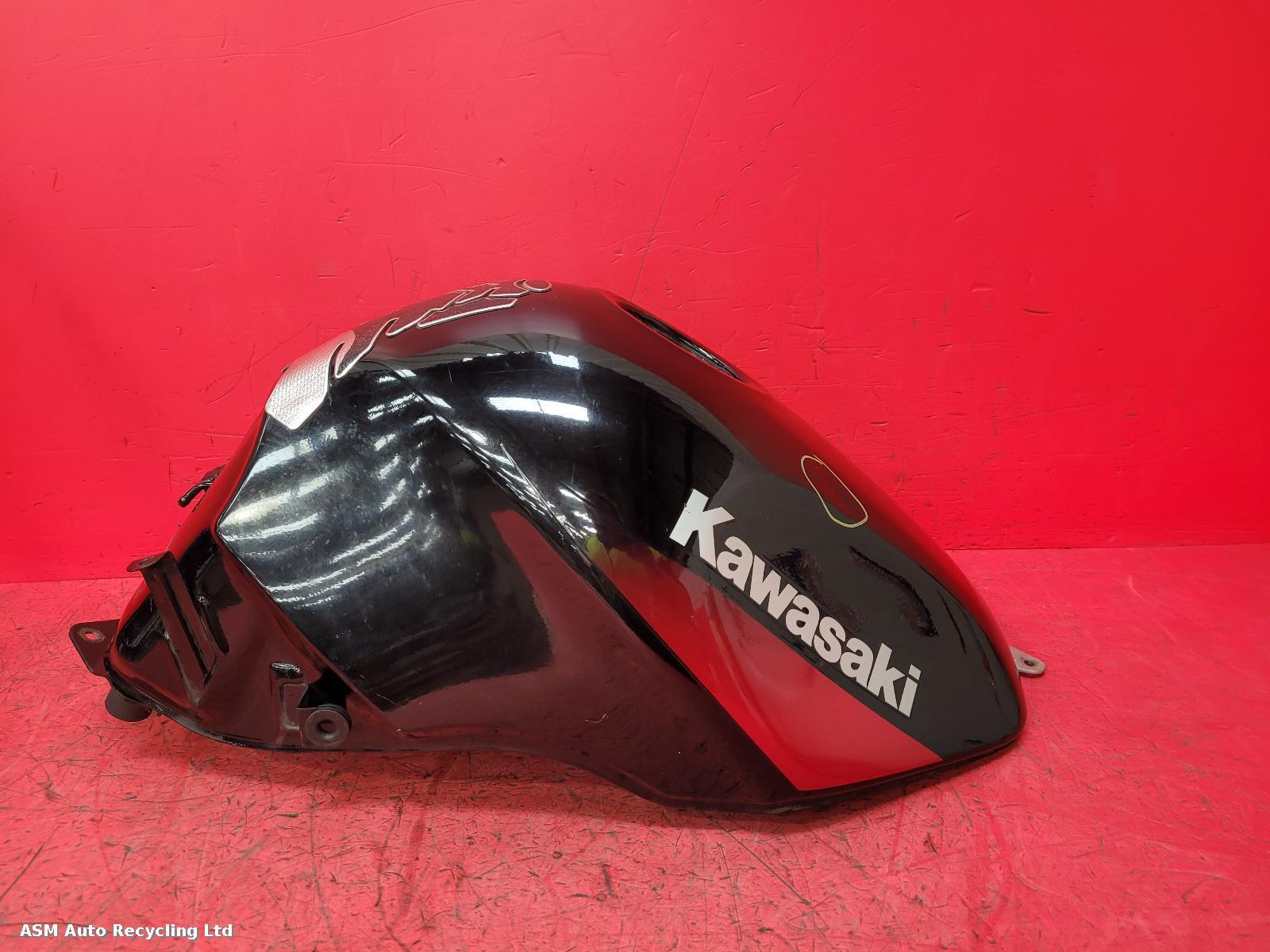 View Auto part Fuel Tank Kawasaki Zx 600 1999