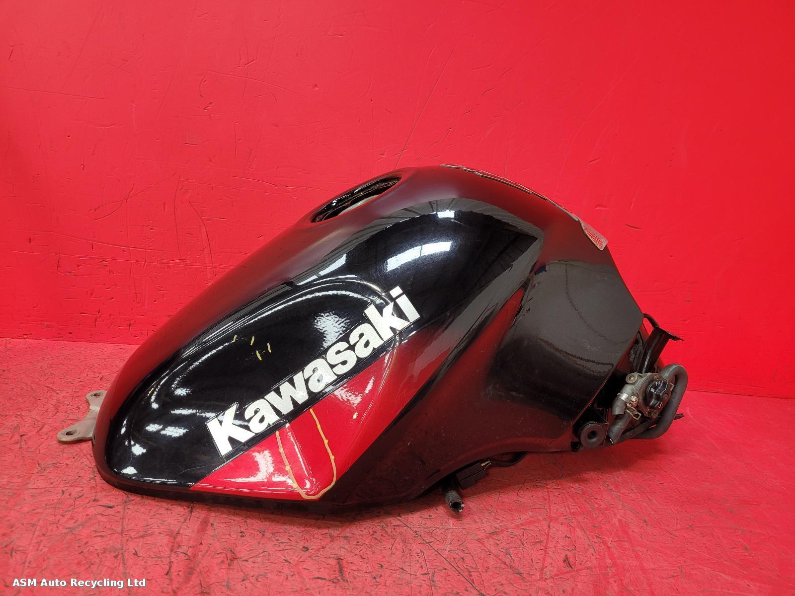 View Auto part Fuel Tank Kawasaki Zx 600 1999