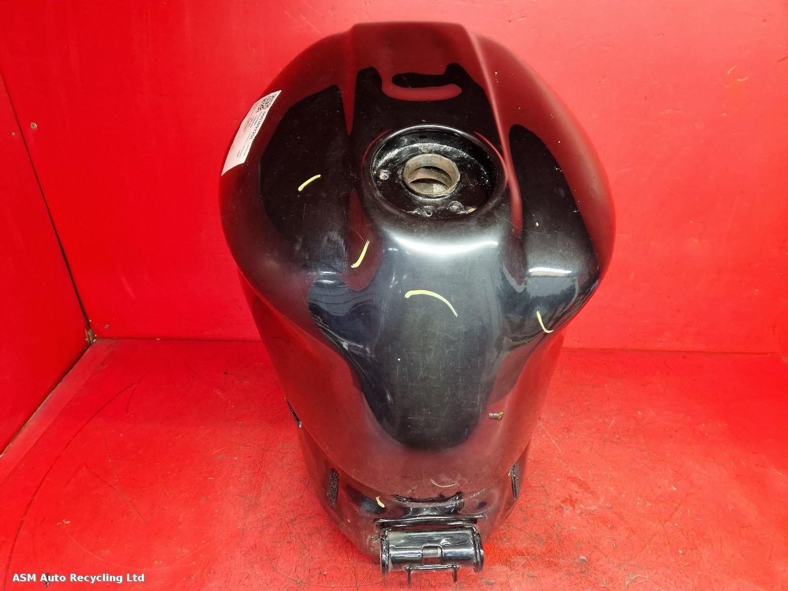 View Auto part Fuel Tank Yamaha Yzf R1 1998