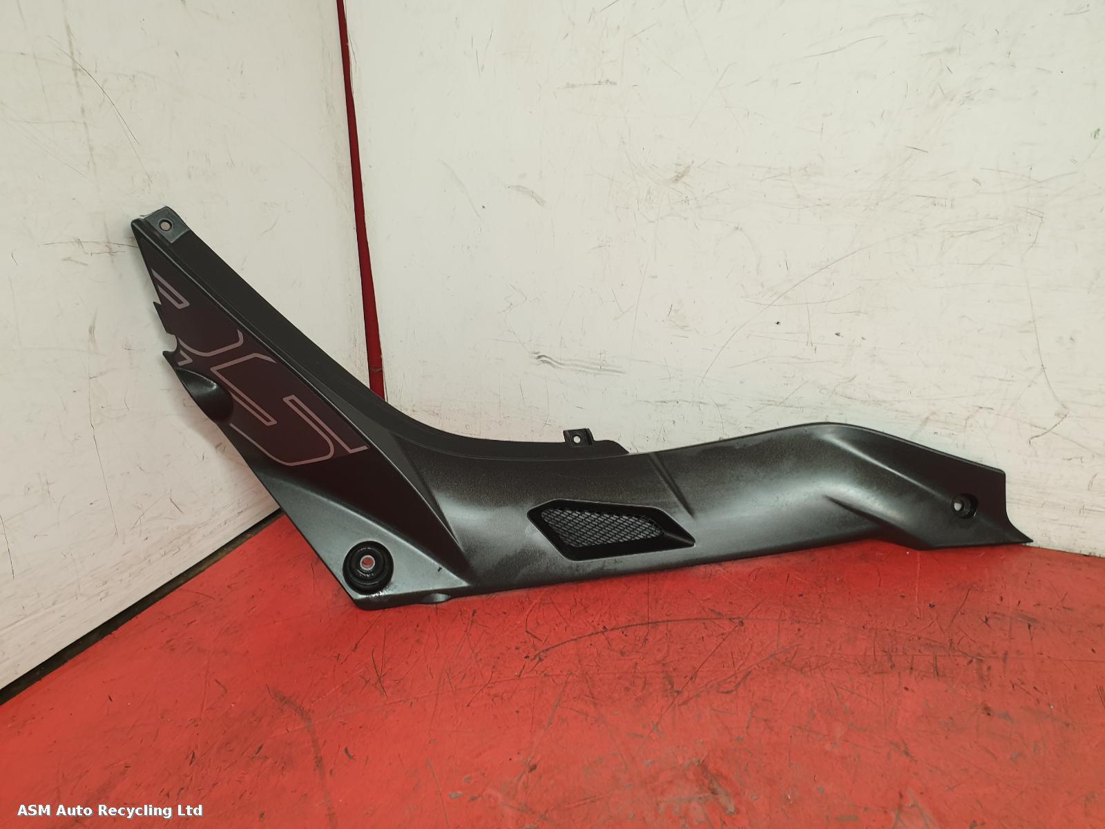 View Auto part Side Panel Right Benelli Bn 125 2023