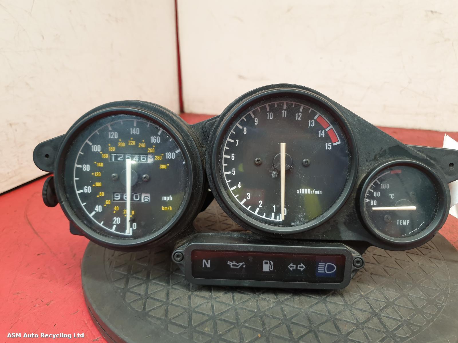 View Auto part Speedometer Yamaha Yzf 750 R 1993