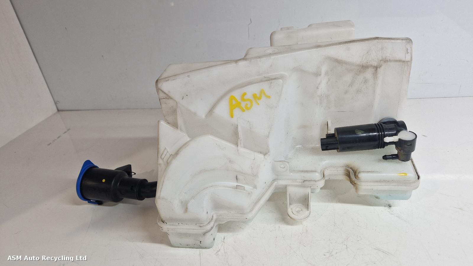 View Auto part Washer Bottle Jaguar I-pace 2022