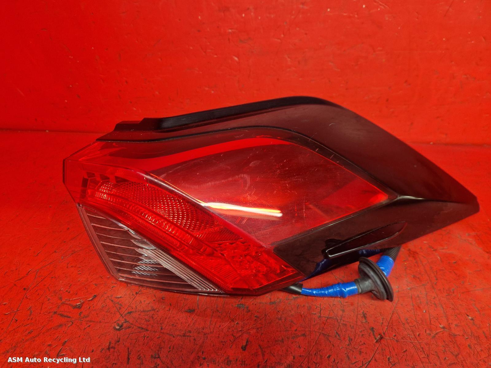 View Auto part R Taillight Toyota Rav 4 2022