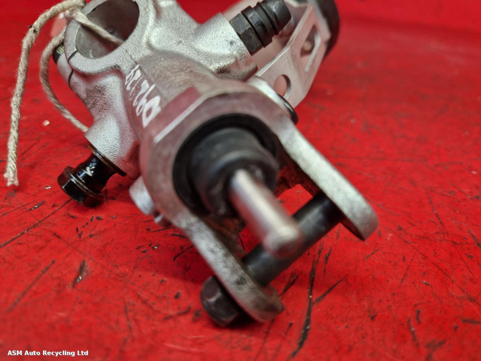 View Auto part Master Cylinder Ducati 848 2012