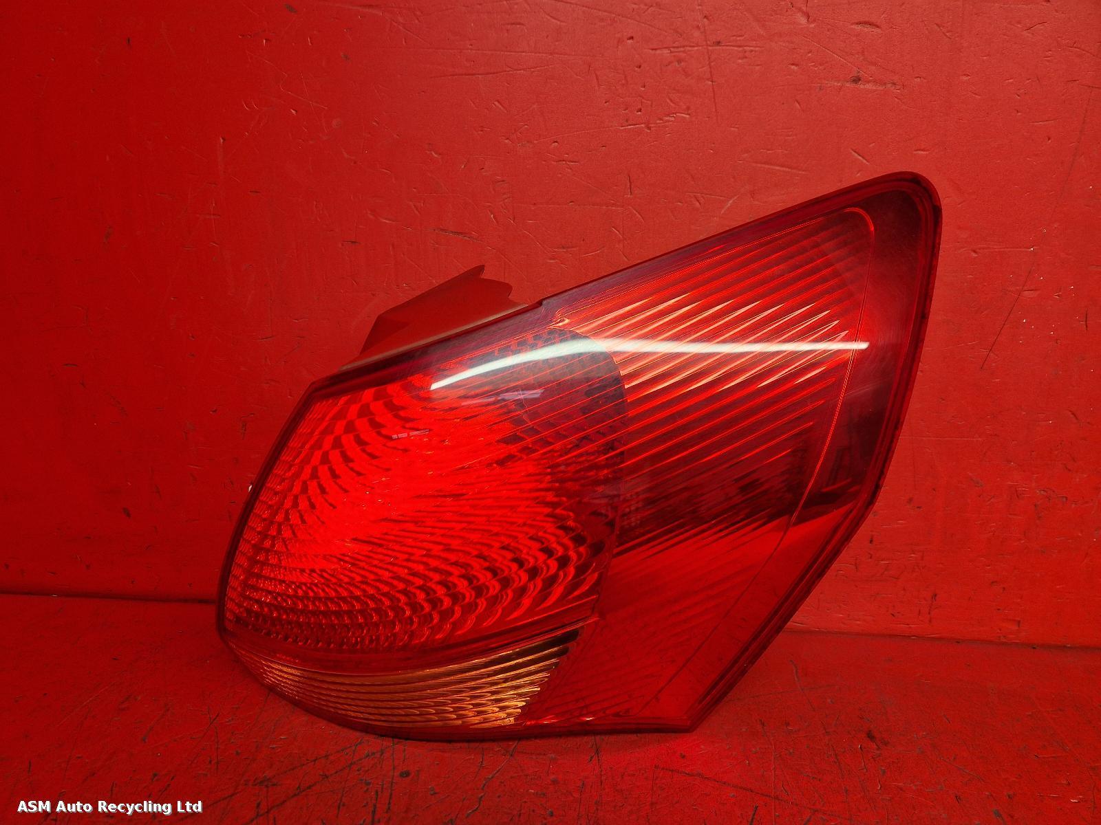 View Auto part R Taillight Kia Venga 2012