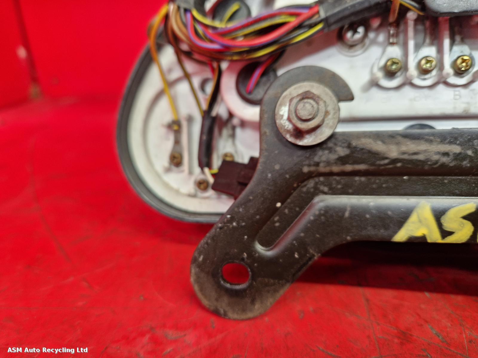 View Auto part Speedometer Kawasaki Zx 600 1997