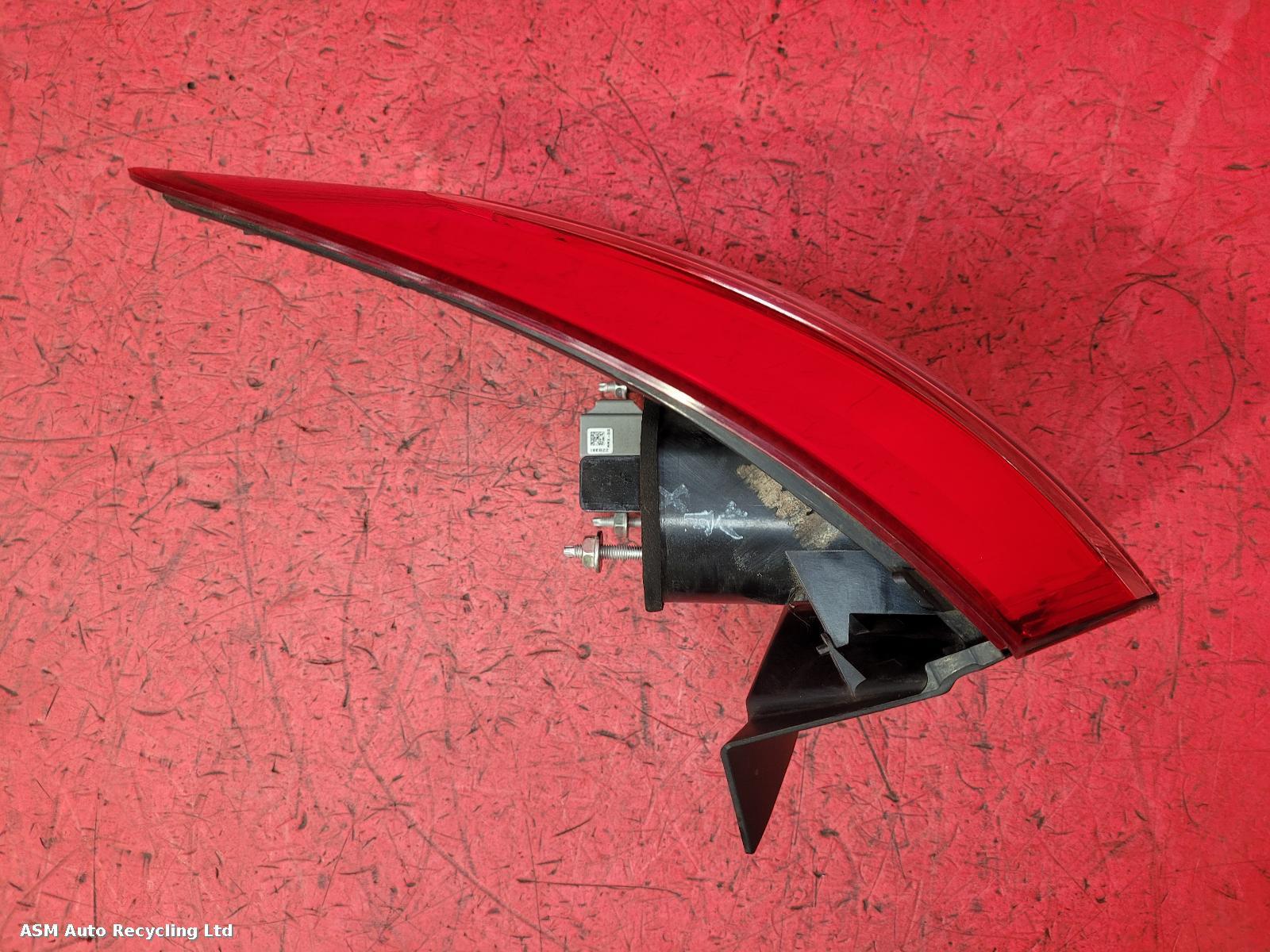 View Auto part R Taillight Ford Mondeo 2012