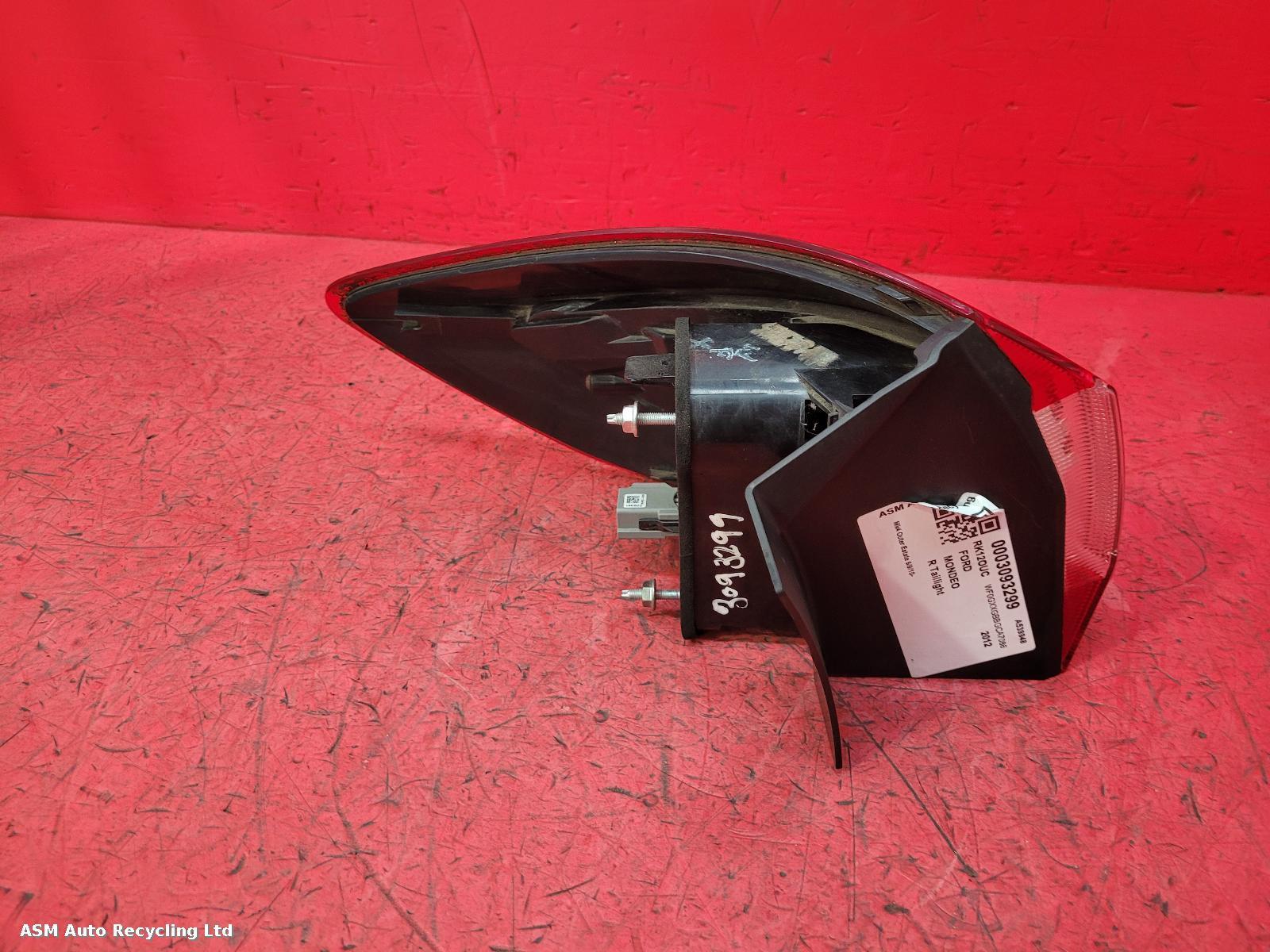 View Auto part R Taillight Ford Mondeo 2012