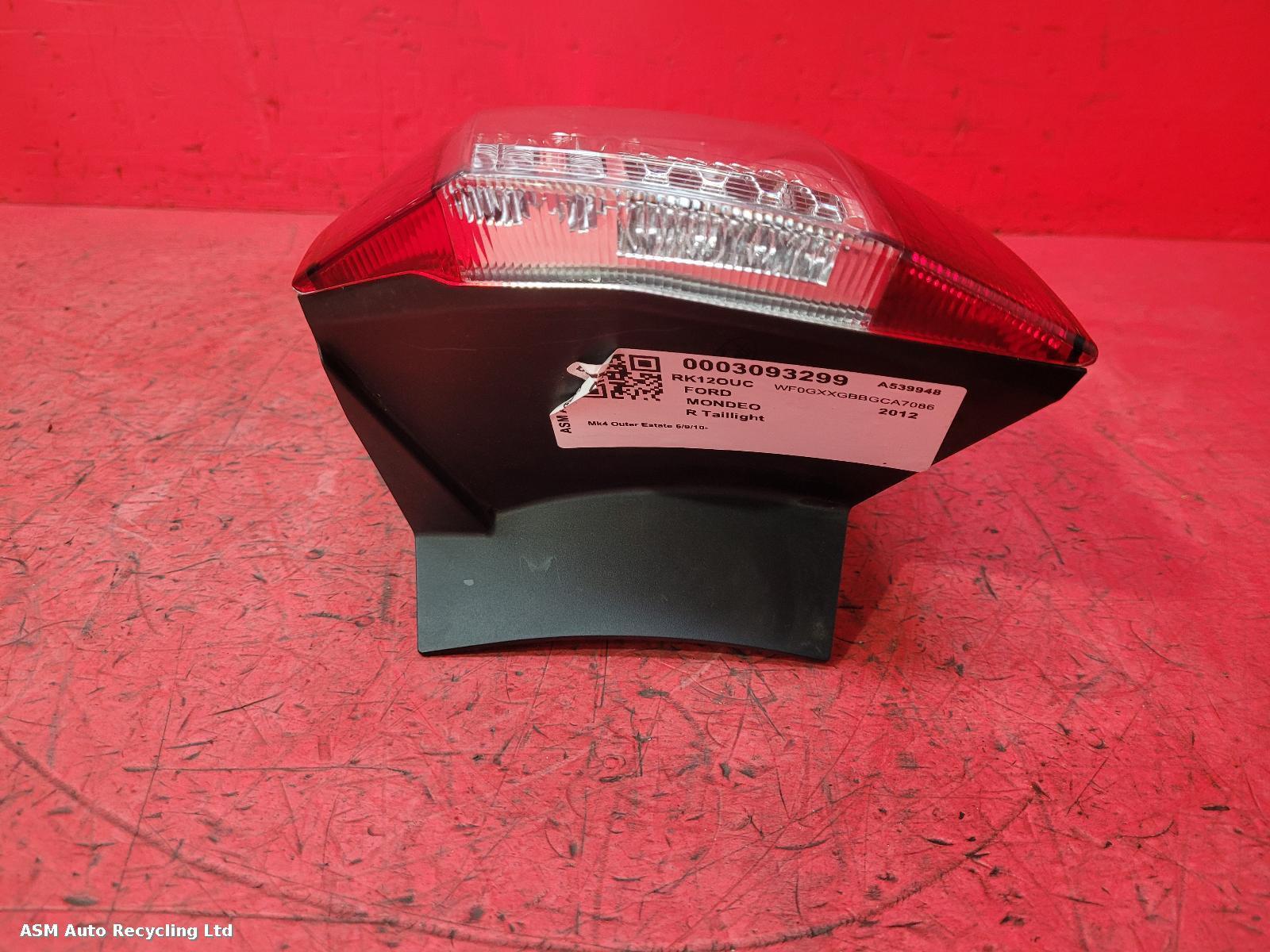 View Auto part R Taillight Ford Mondeo 2012