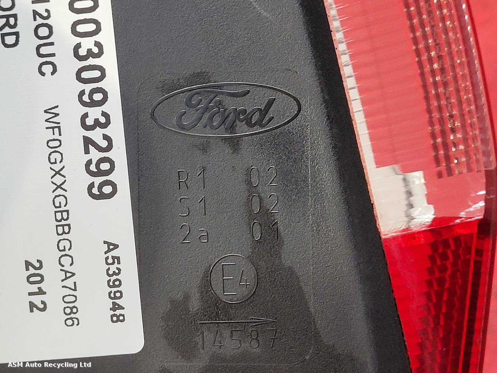 View Auto part R Taillight Ford Mondeo 2012