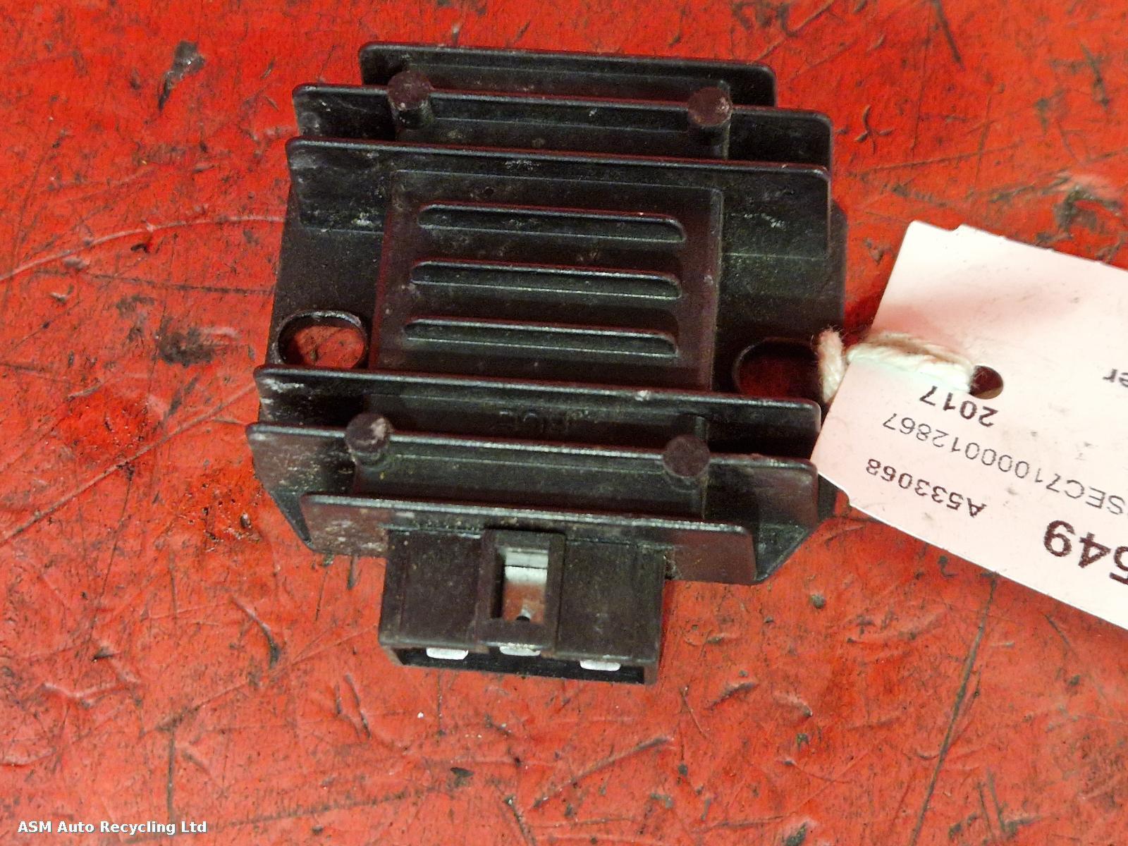 View Auto part Regulator/Rectifier Yamaha Nmax 125 2017