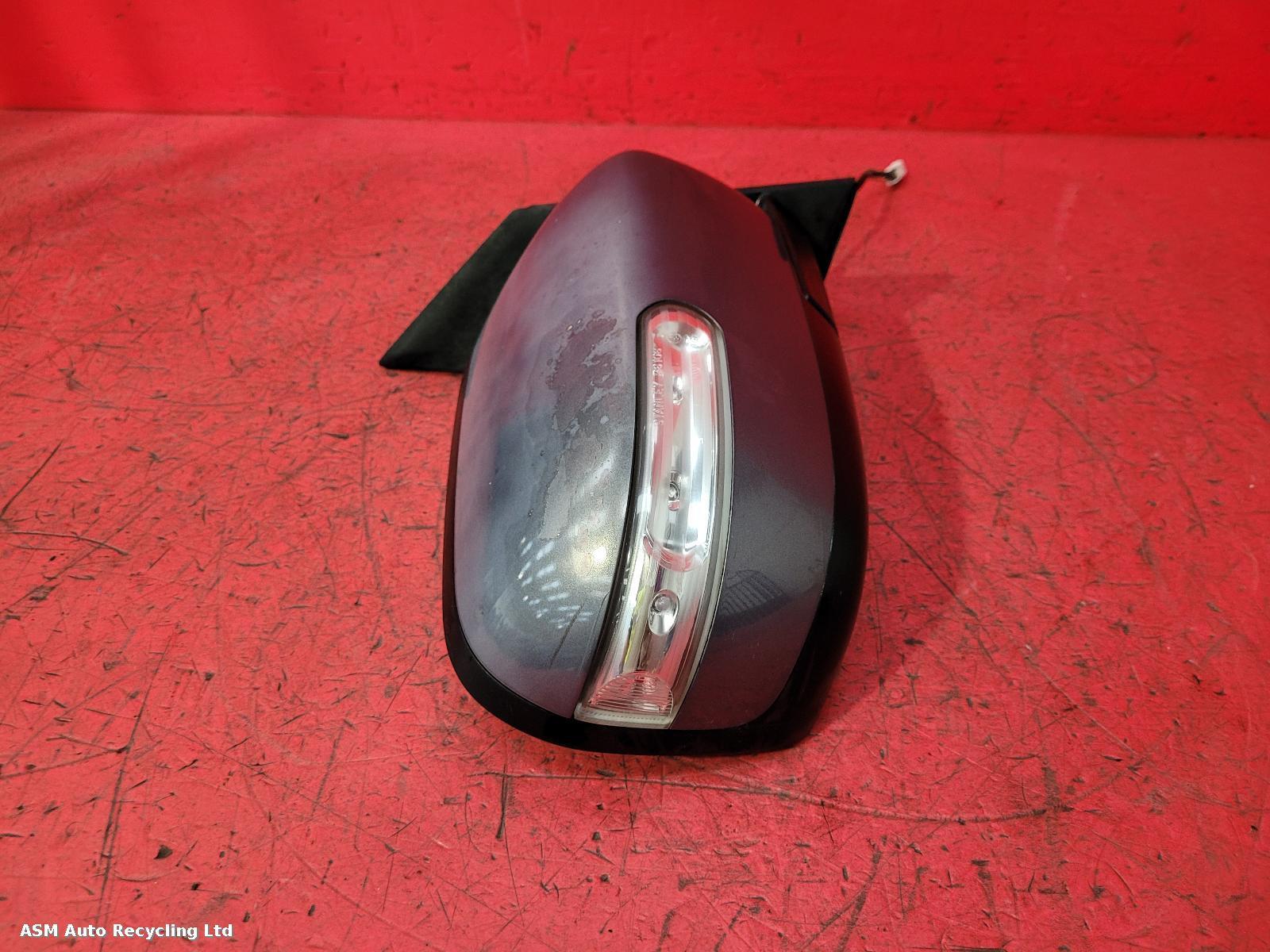 View Auto part R Door Mirror Mazda Cx-7 2007
