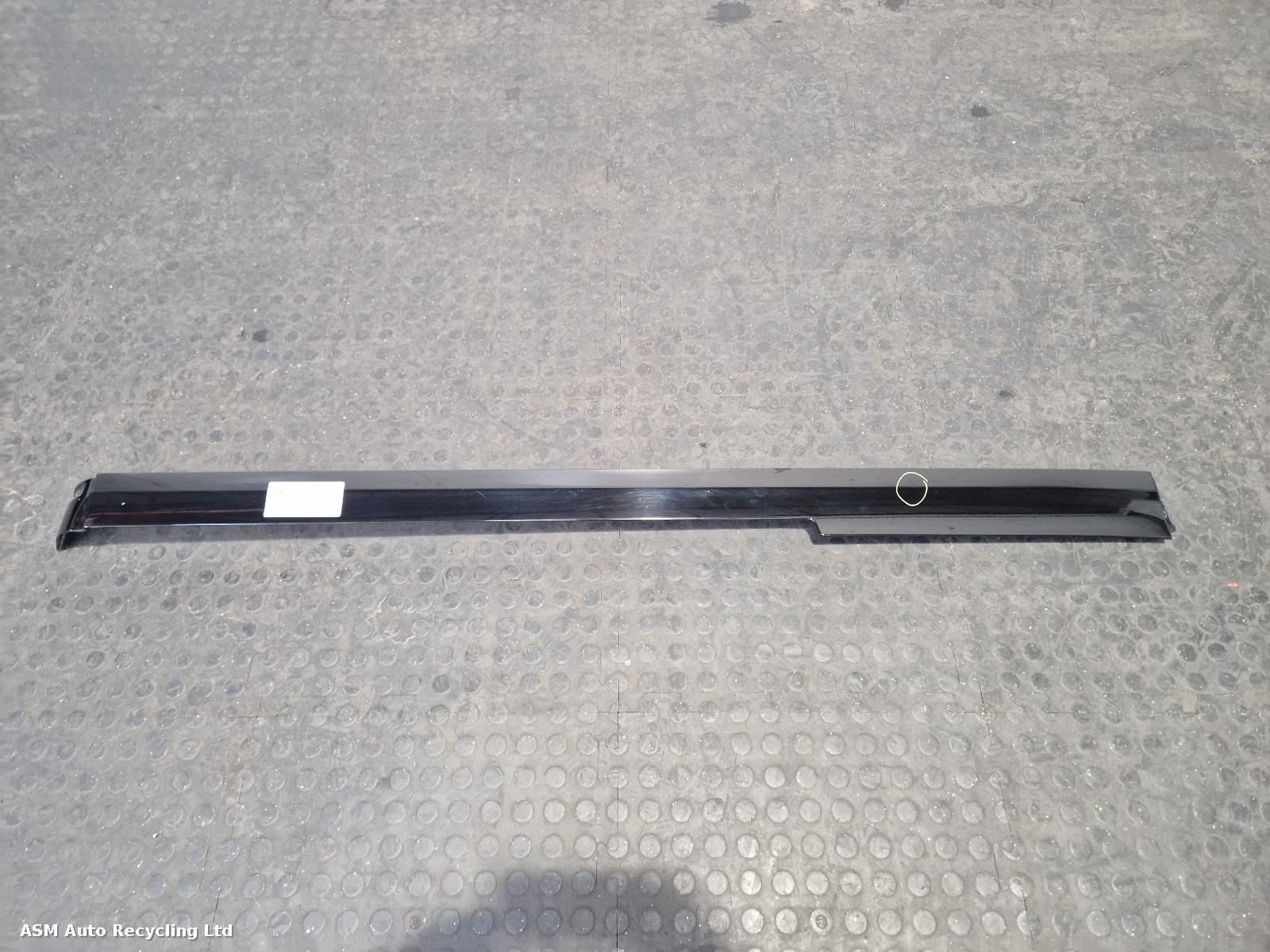View Auto part Misc Bracket Mercedes Vito 2019