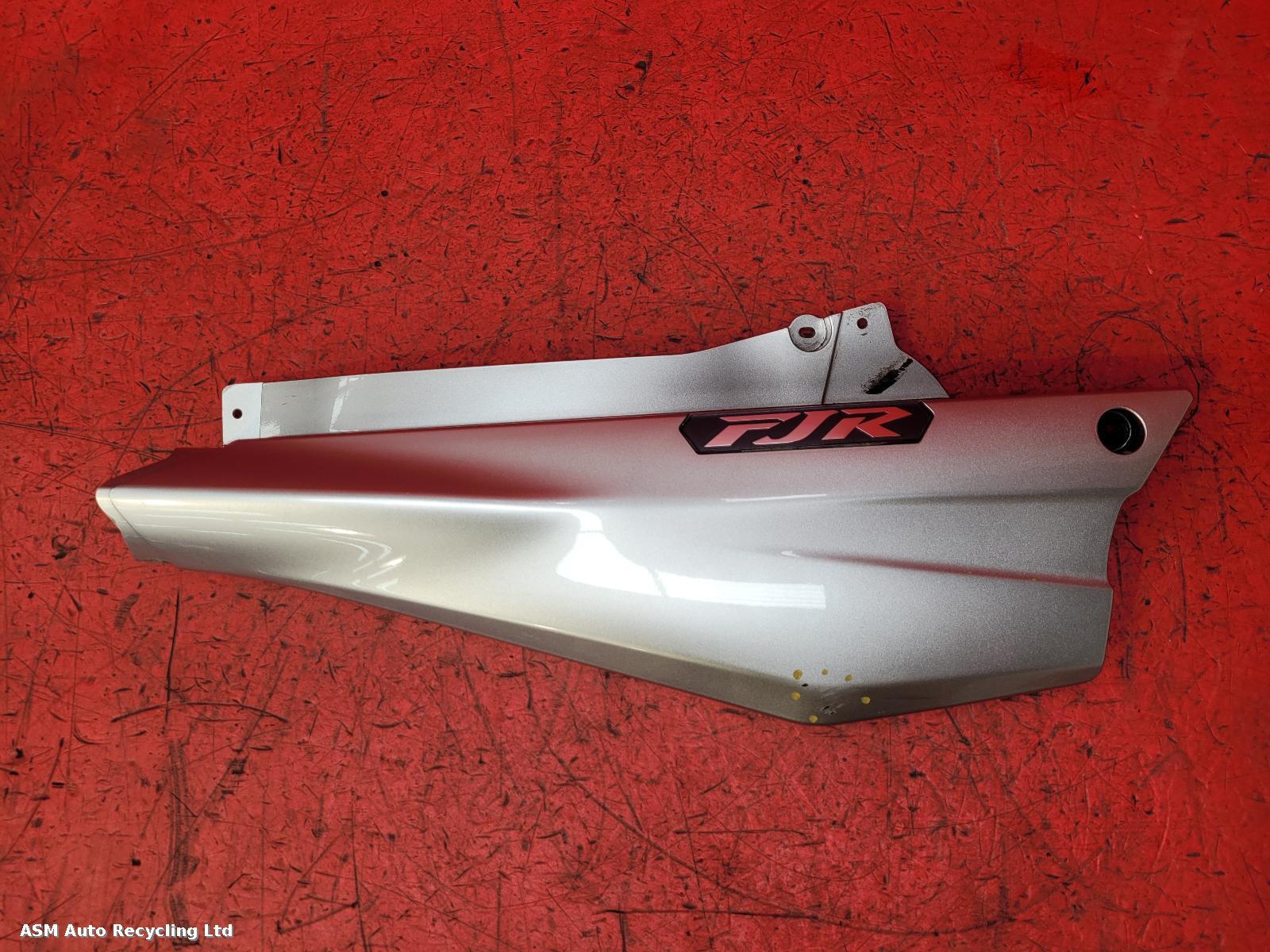 View Auto part Side Panel Right Yamaha Fjr1300 2006