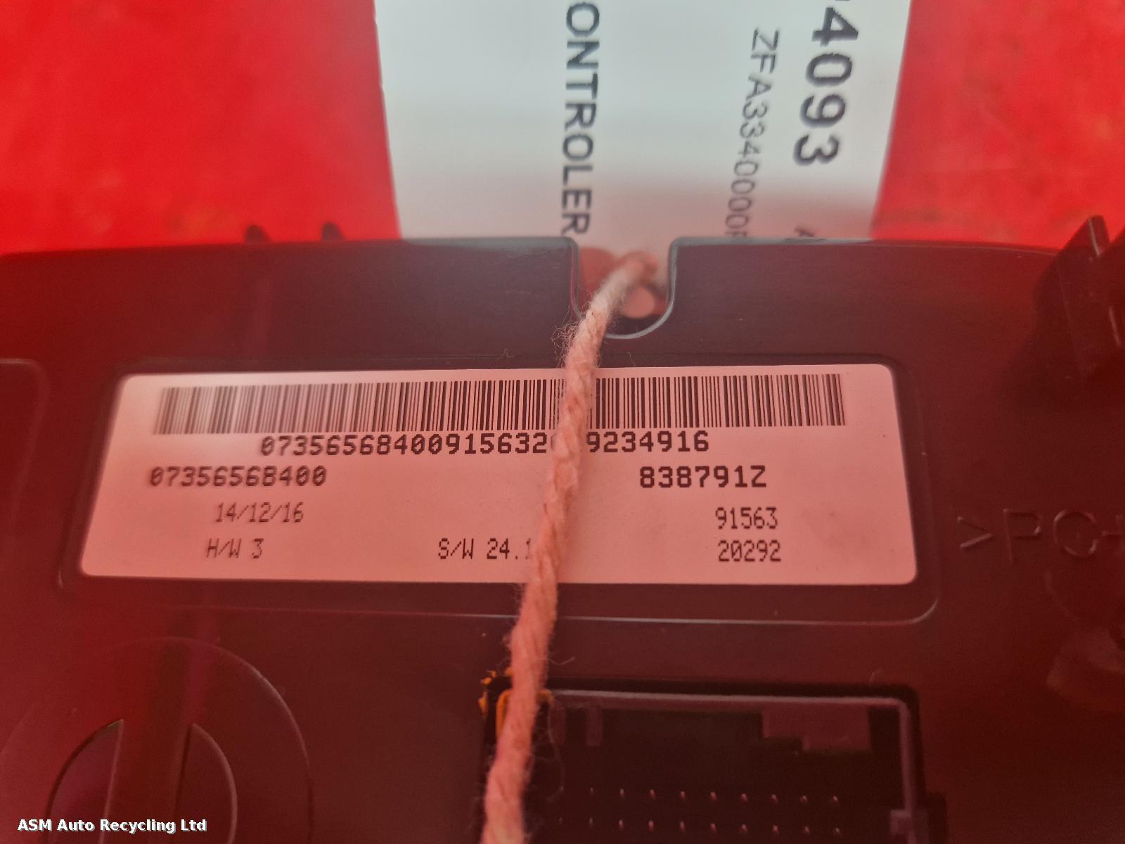 View Auto part Heater/AC Controller Fiat 500x 2017