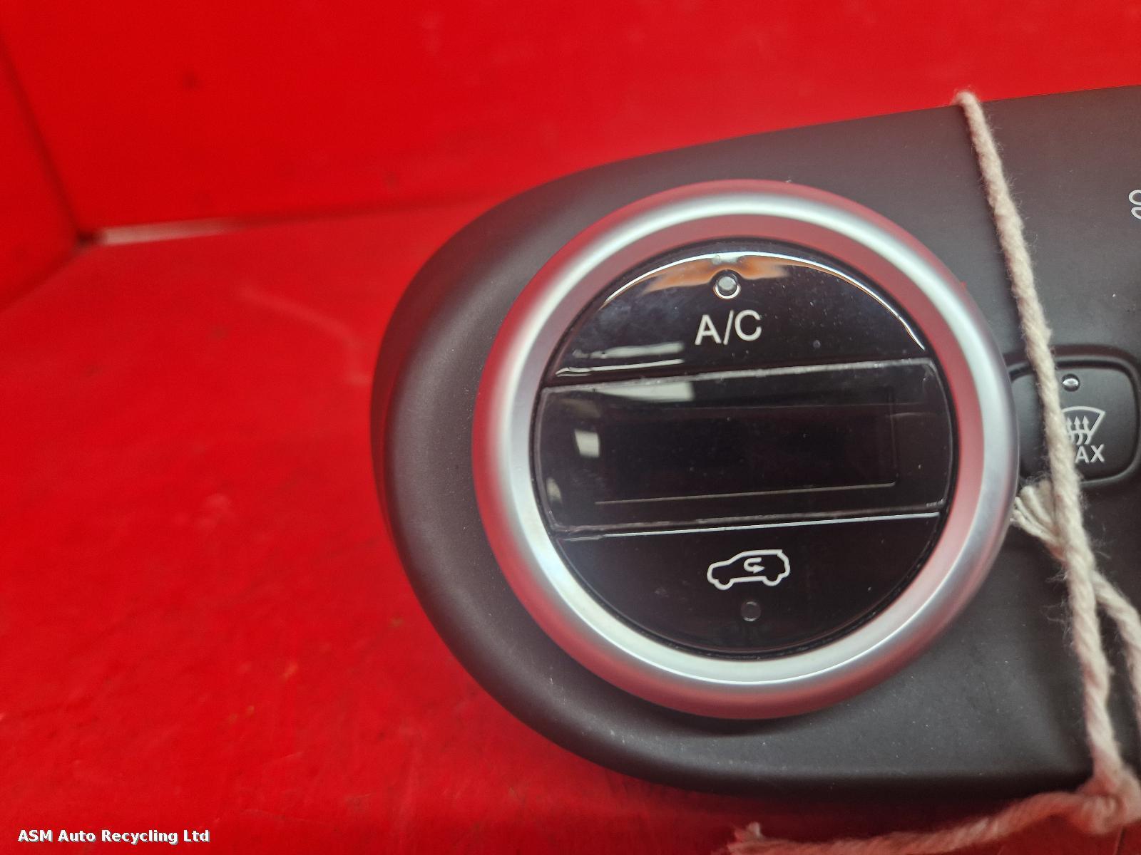 View Auto part Heater/AC Controller Fiat 500x 2017