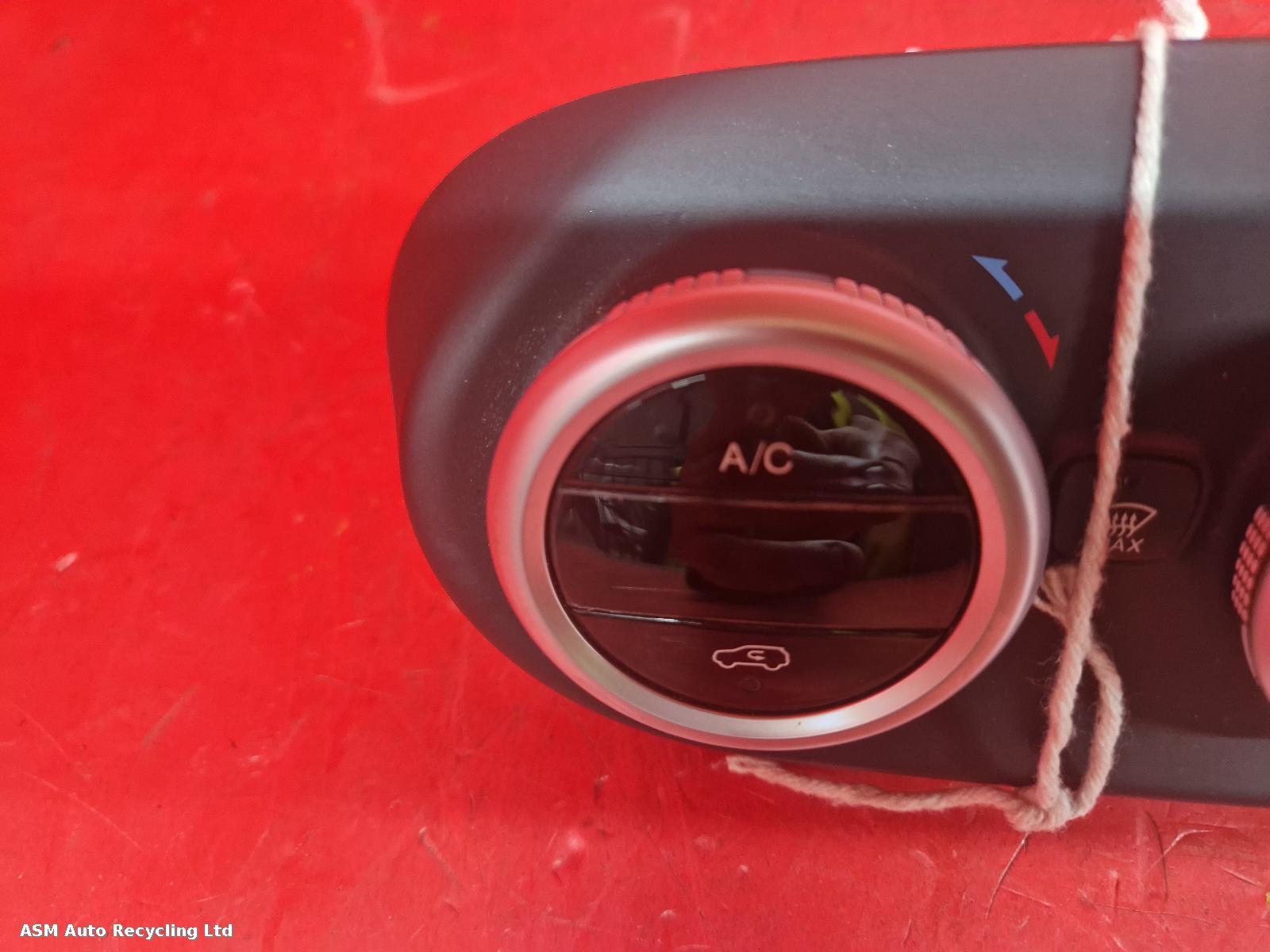 View Auto part Heater/AC Controller Fiat 500x 2017