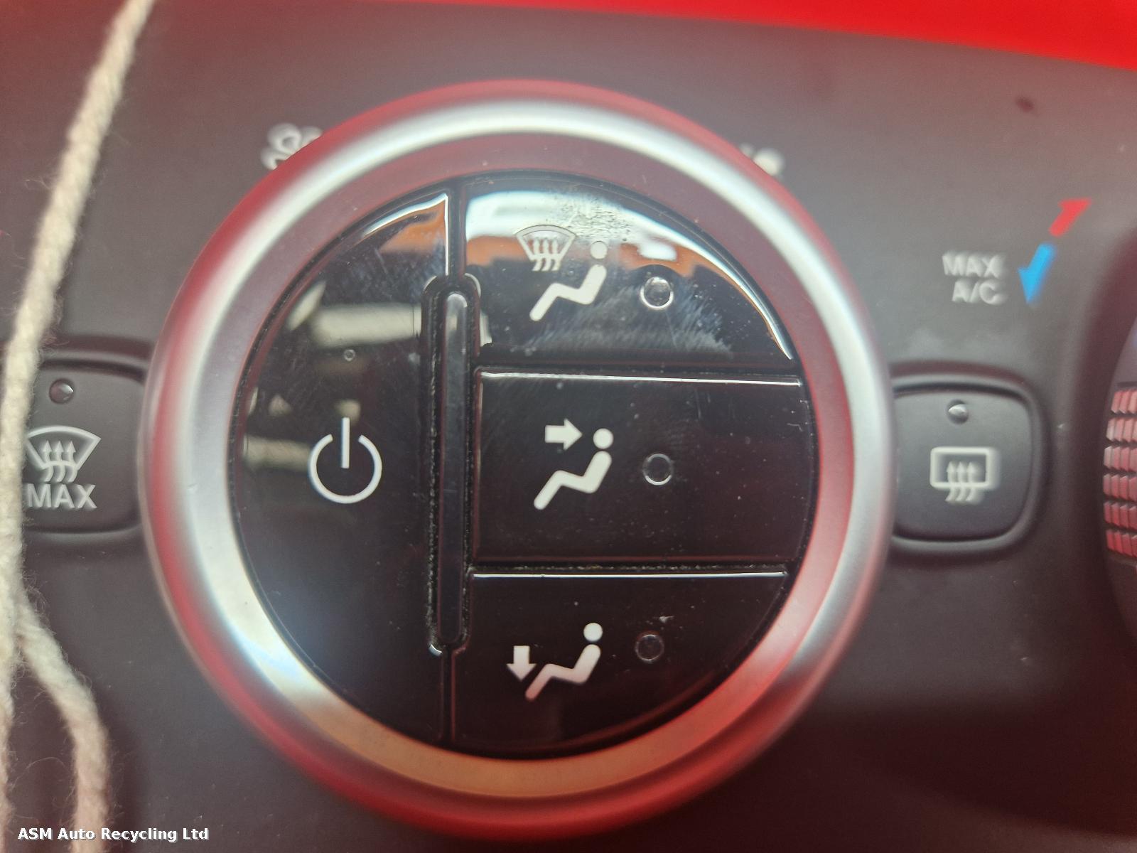 View Auto part Heater/AC Controller Fiat 500x 2017