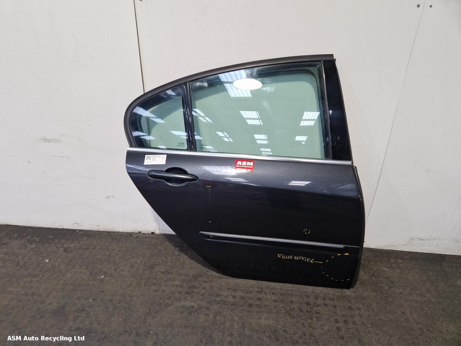 View Auto part R Rear Door Renault Laguna 2010