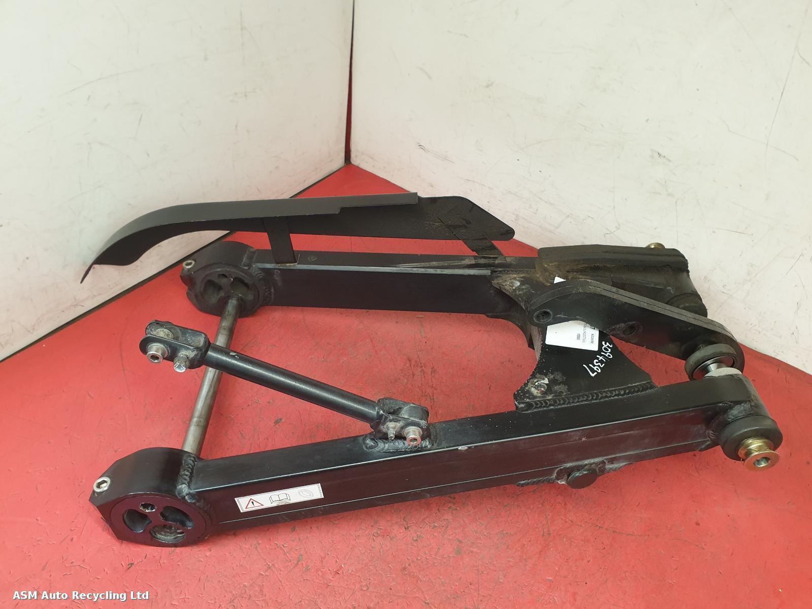 View Auto part Swing Arm Triumph Thunderbird 1995