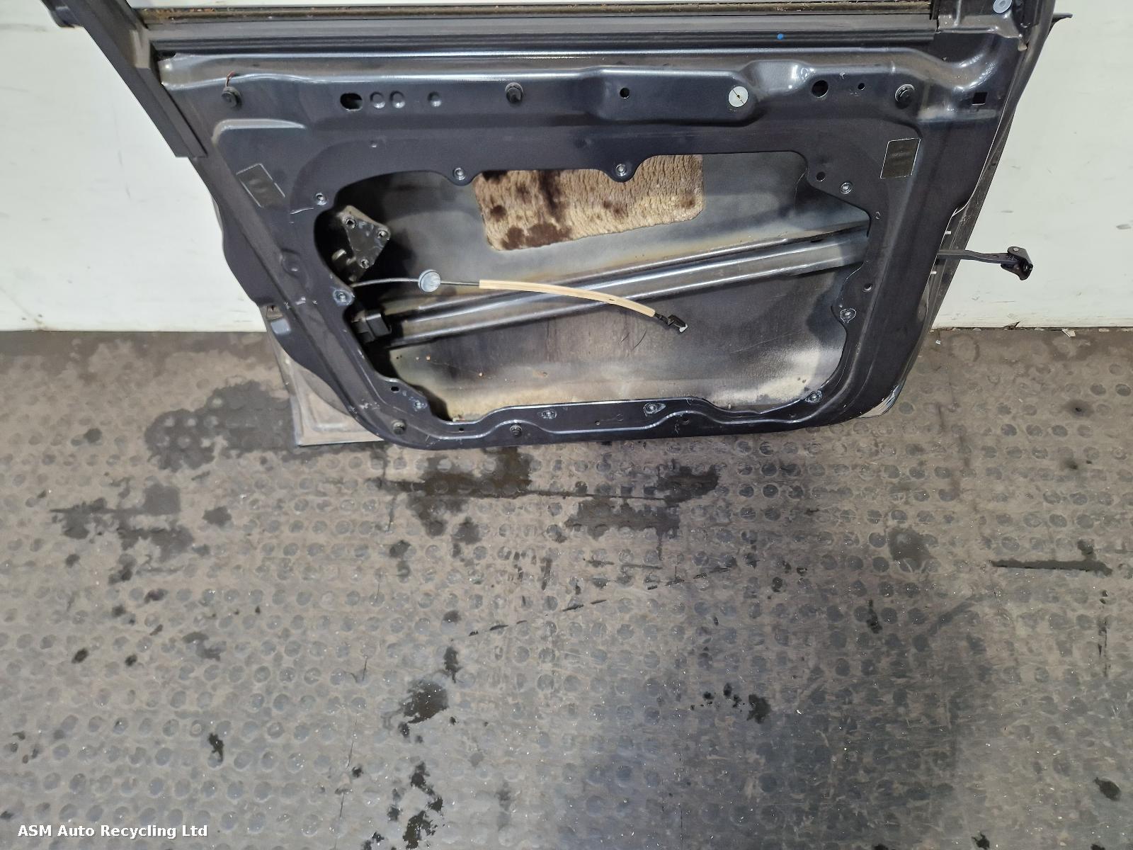 View Auto part L Front Door Ford Focus 2008