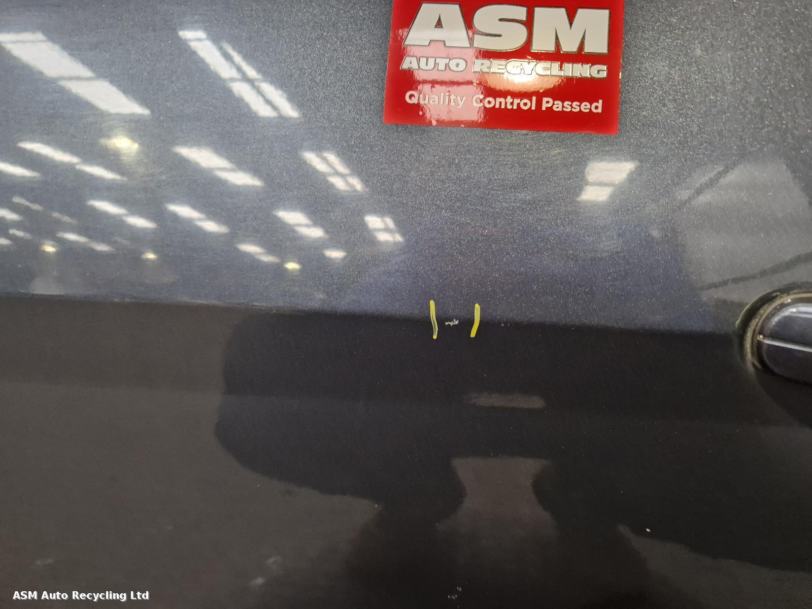View Auto part L Front Door Ford Focus 2008