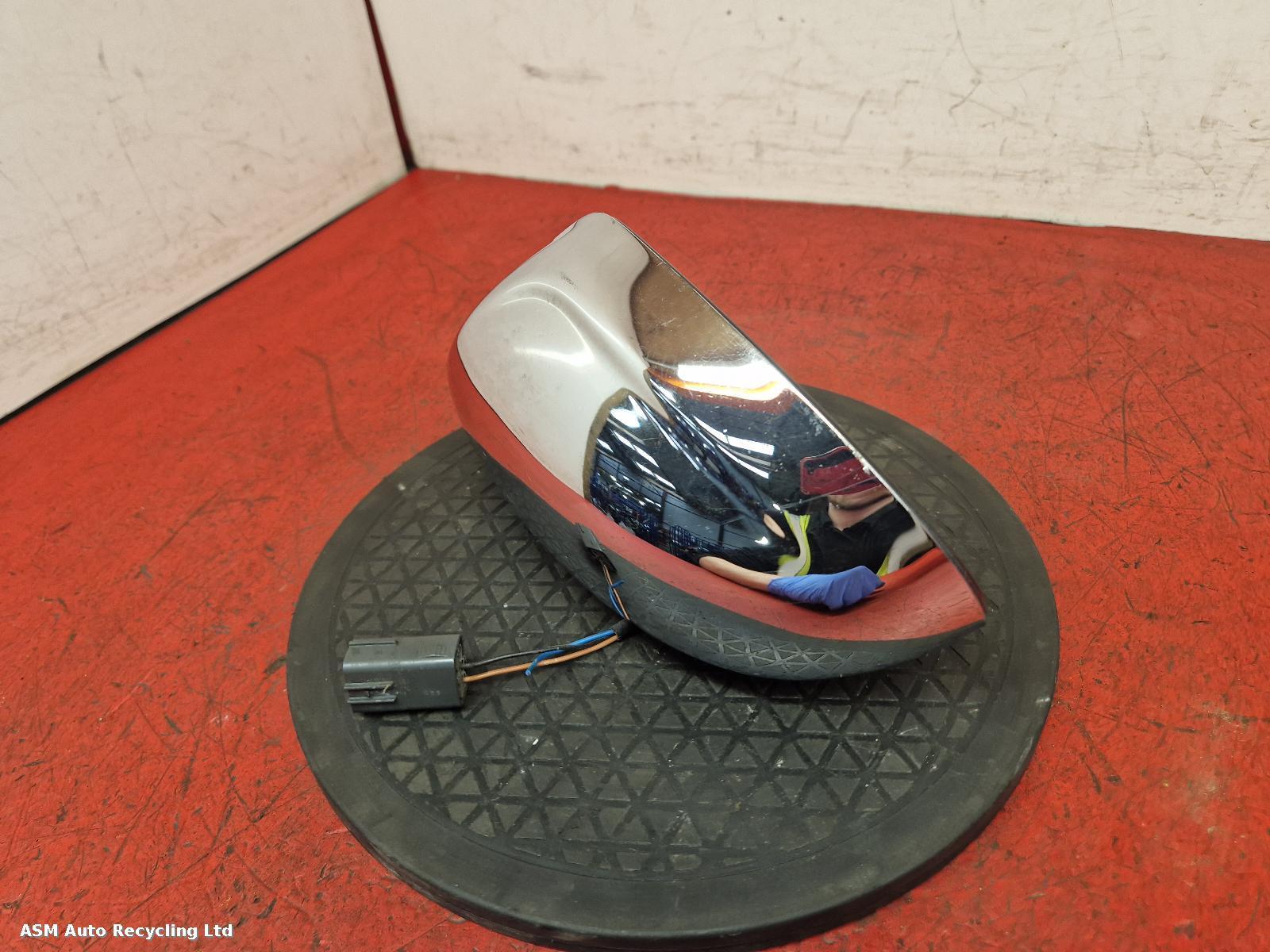 View Auto part L Door Mirror Mazda Mx5 2000