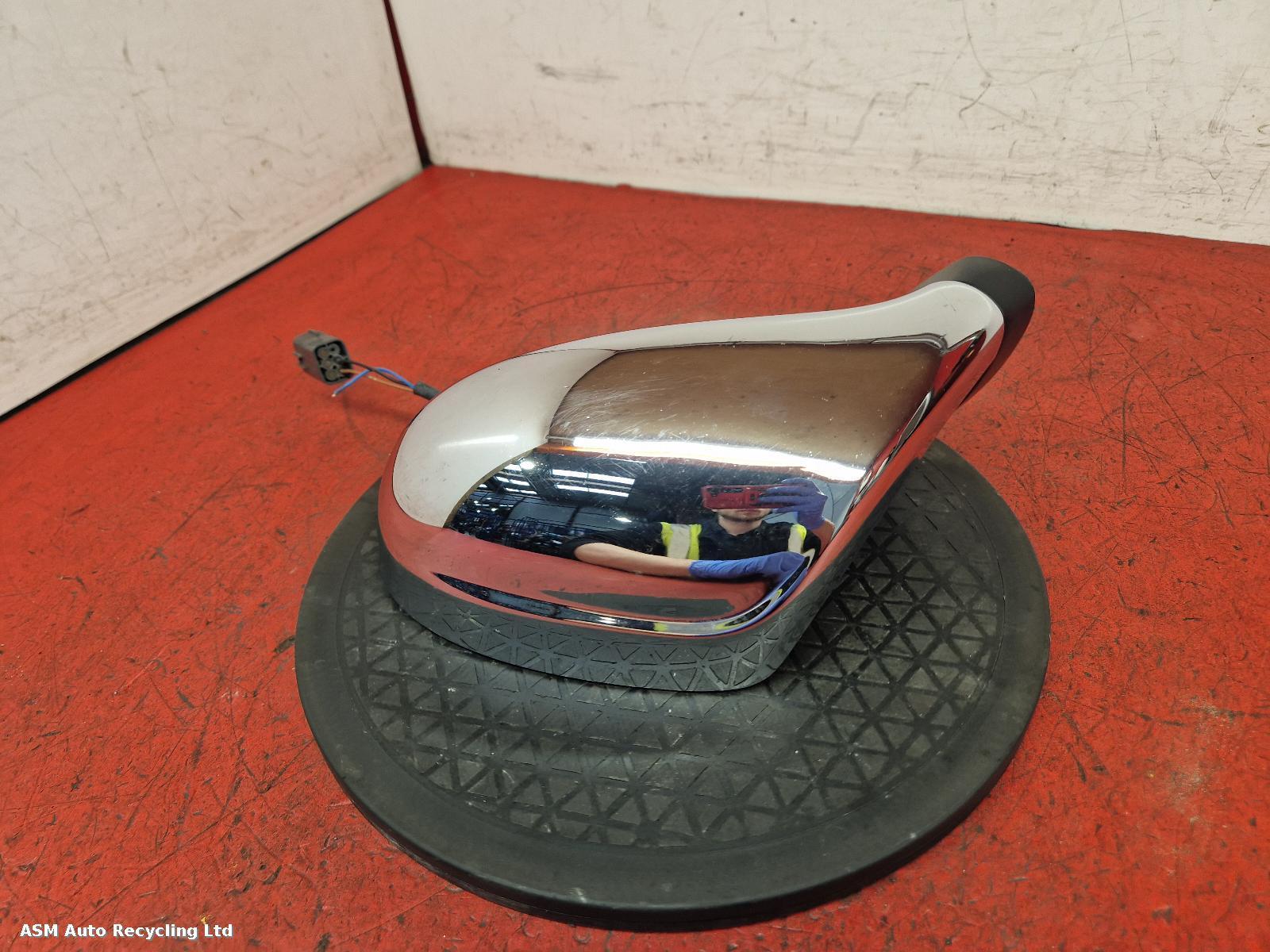 View Auto part L Door Mirror Mazda Mx5 2000