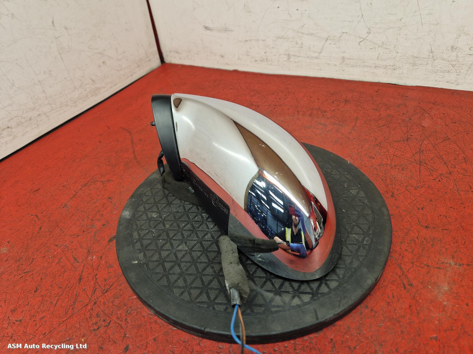 View Auto part L Door Mirror Mazda Mx5 2000