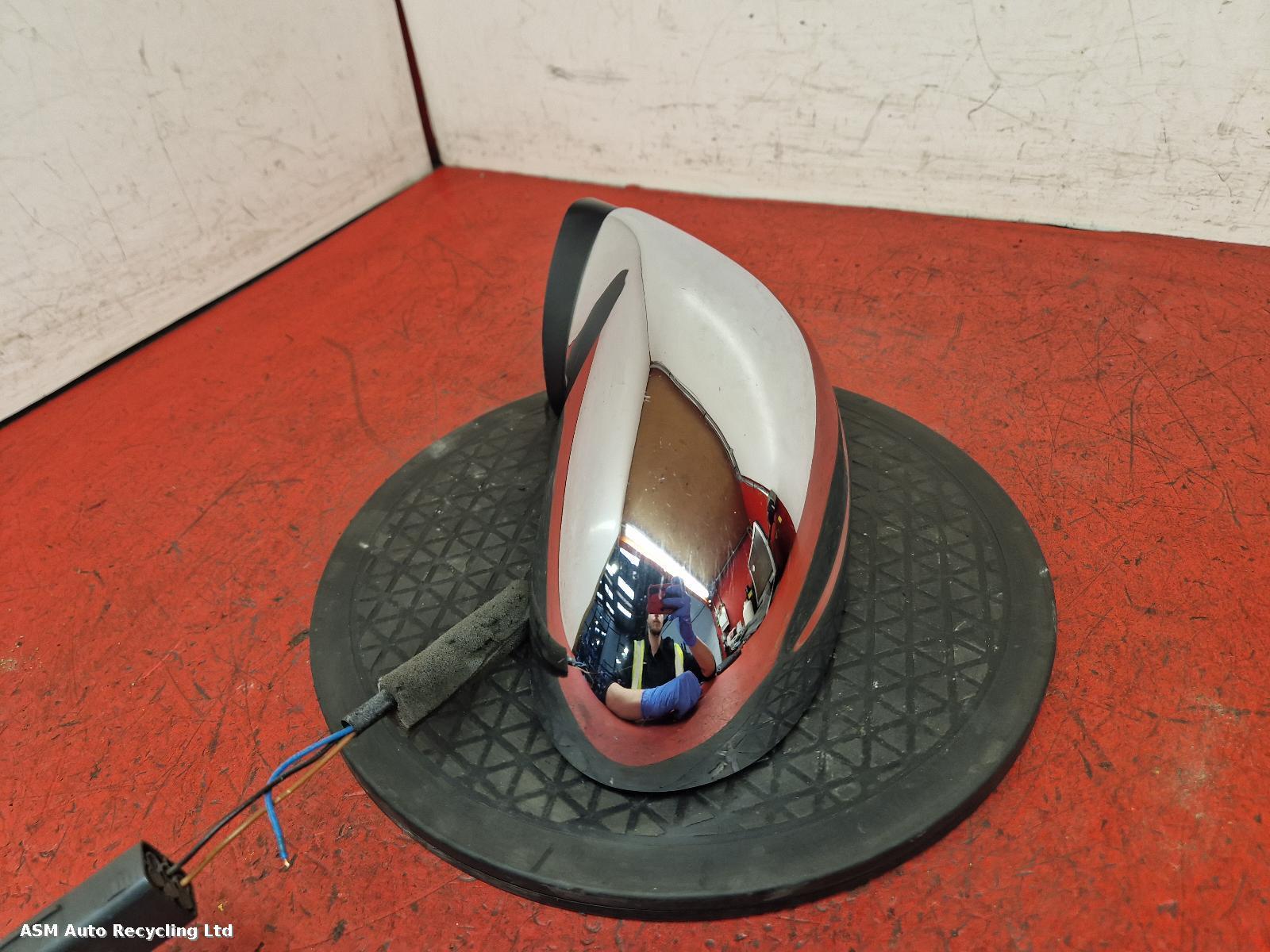 View Auto part L Door Mirror Mazda Mx5 2000