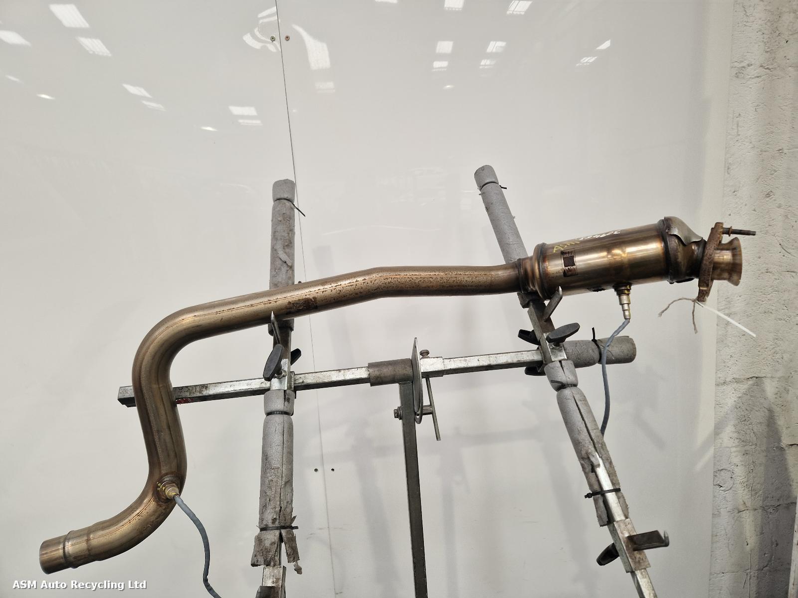 View Auto part Catalytic Converter Jaguar F-pace 2023