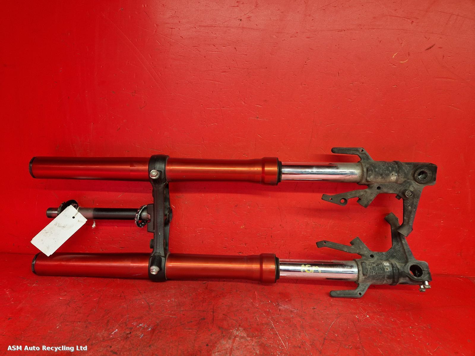 View Auto part FORKS Honda Cb750 Hornet 2023