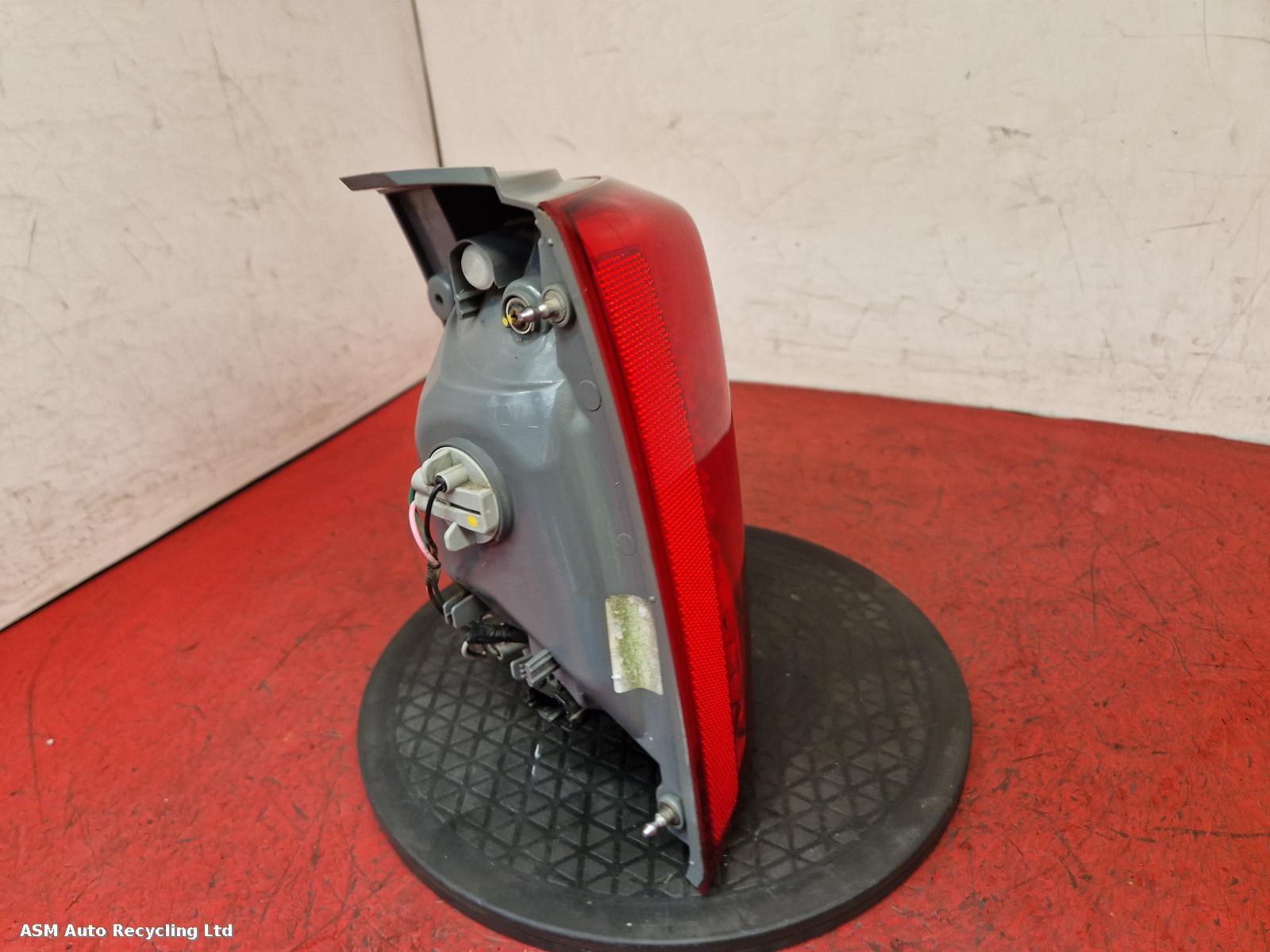 View Auto part L Taillight Kia Sorento 2013