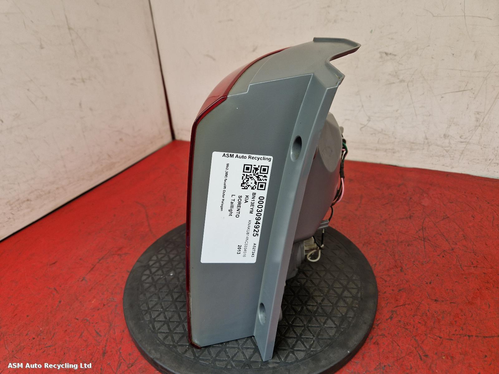 View Auto part L Taillight Kia Sorento 2013