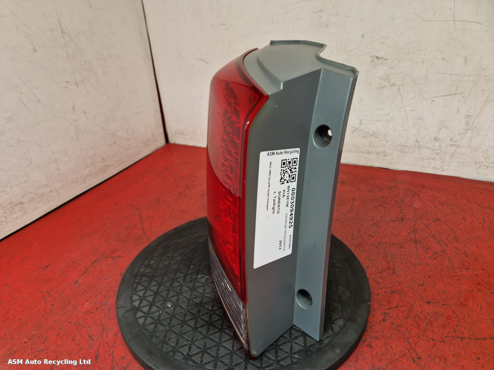 View Auto part L Taillight Kia Sorento 2013